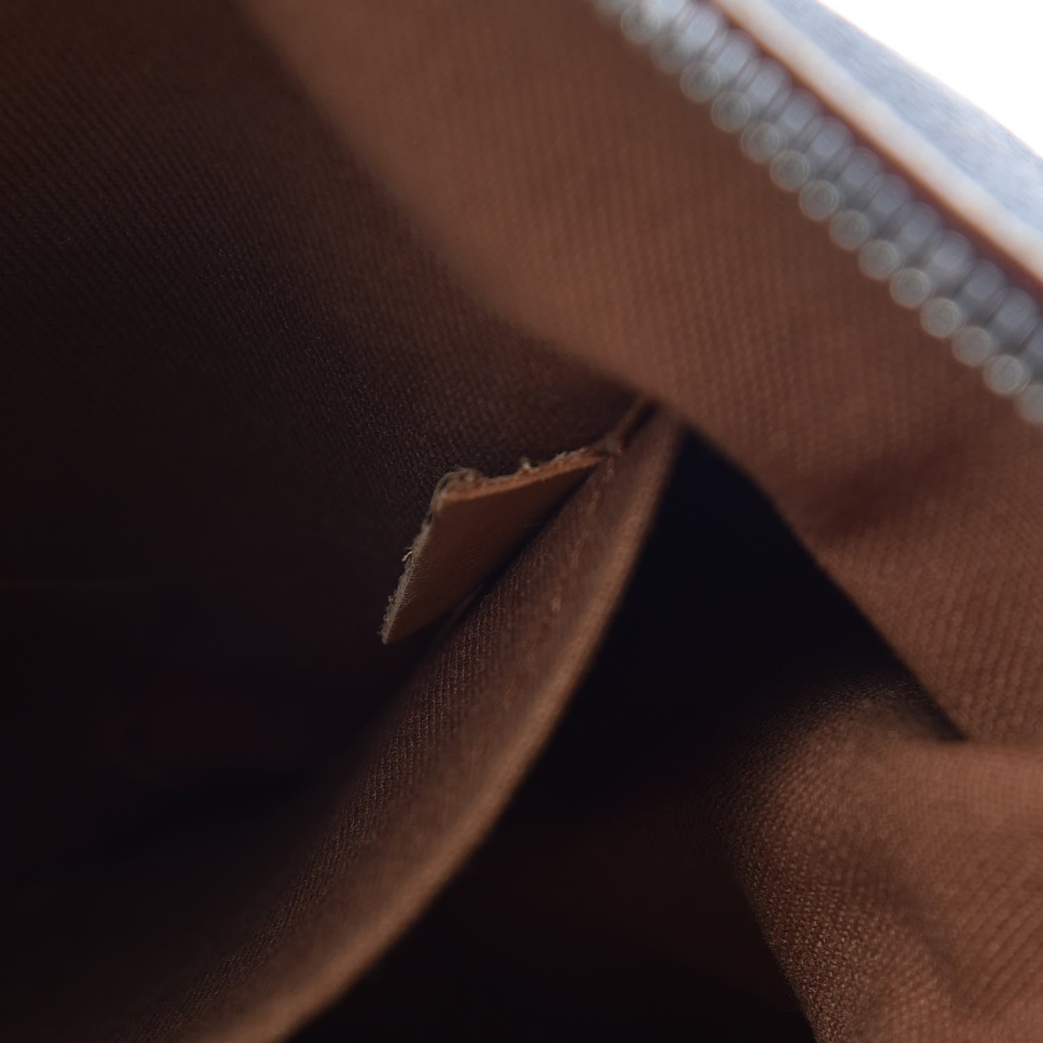 Louis Vuitton Monogram Tulum GM 7 of 13