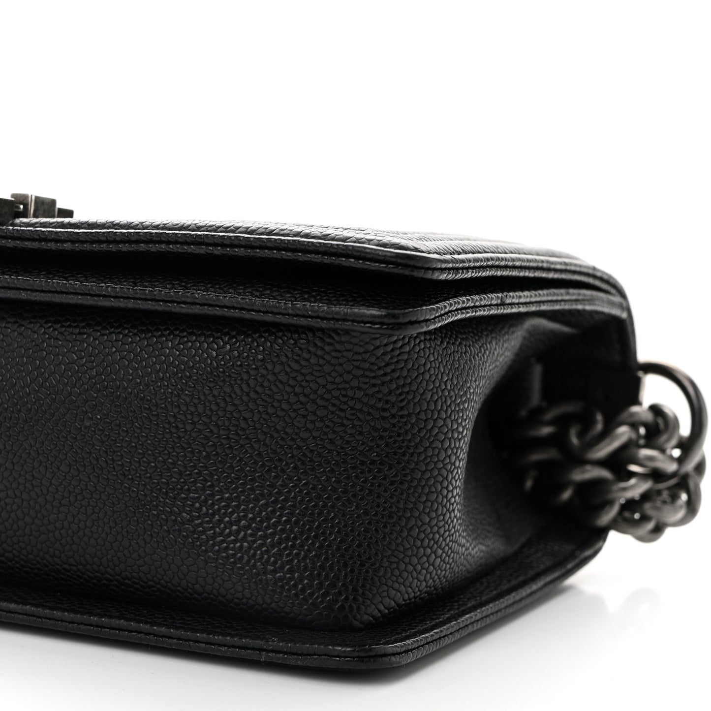 Caviar Quilted Medium Boy Flap Black