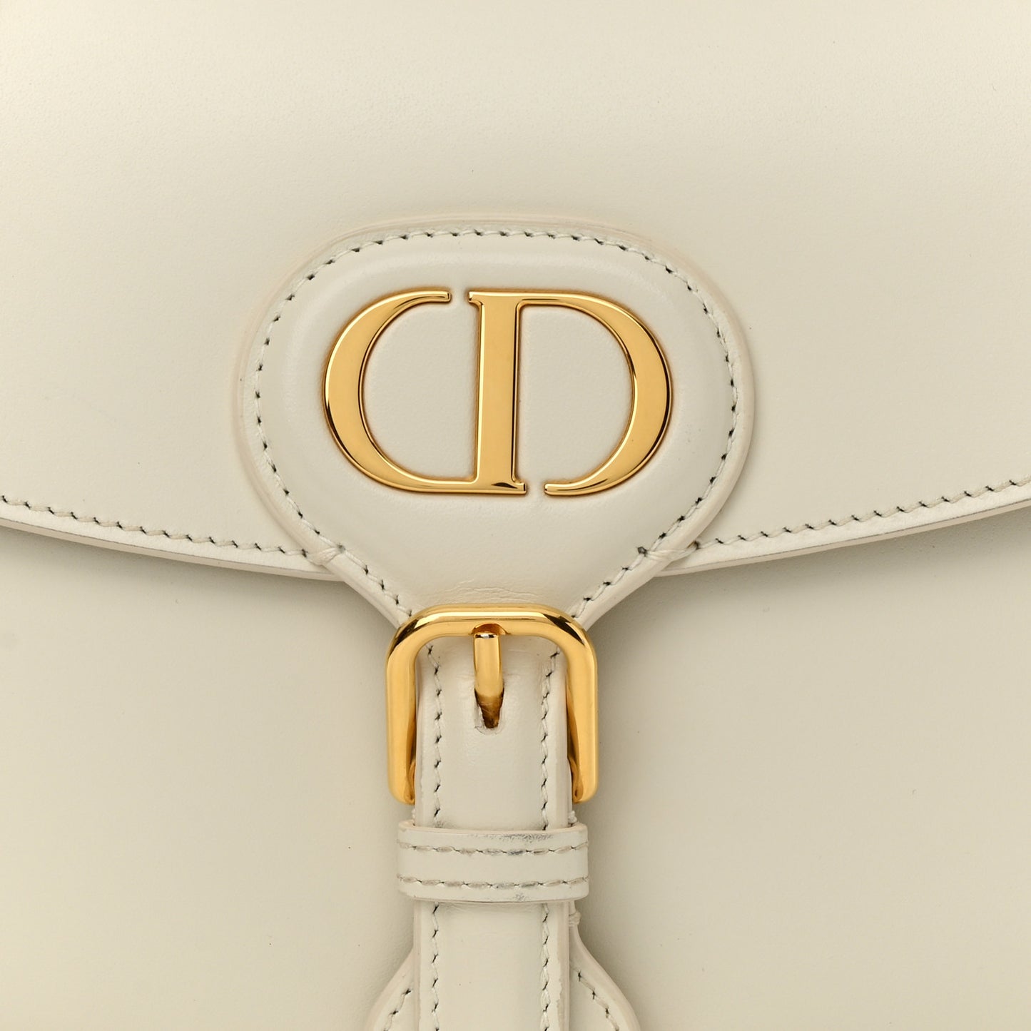 Box Calfskin Medium Bobby Flap Latte