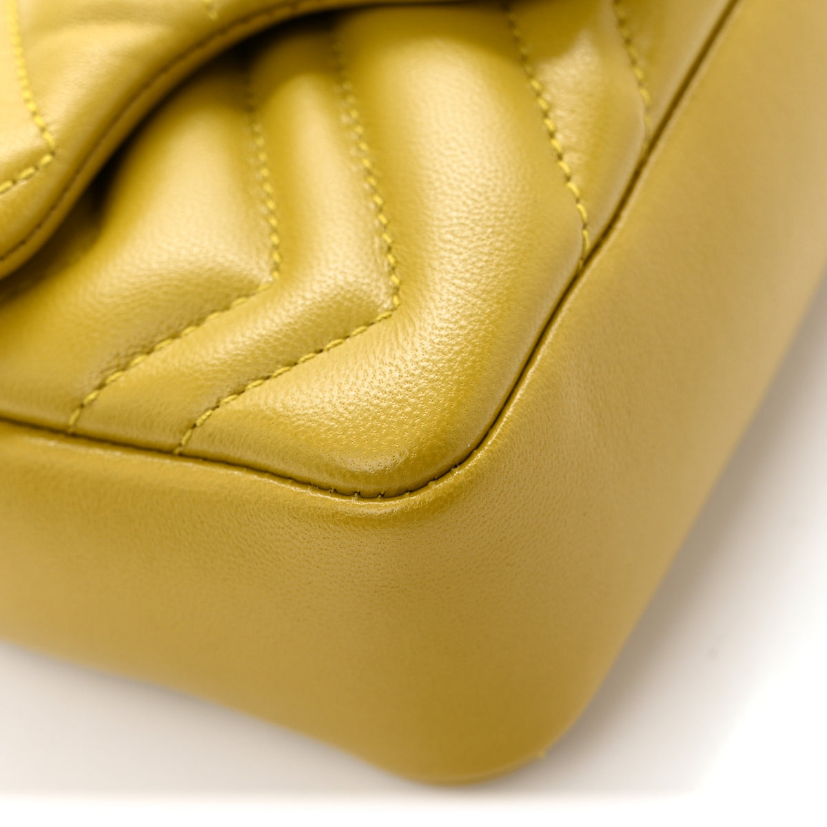Lambskin Matelasse Mini GG Marmont Shoulder Bag Oil Yellow