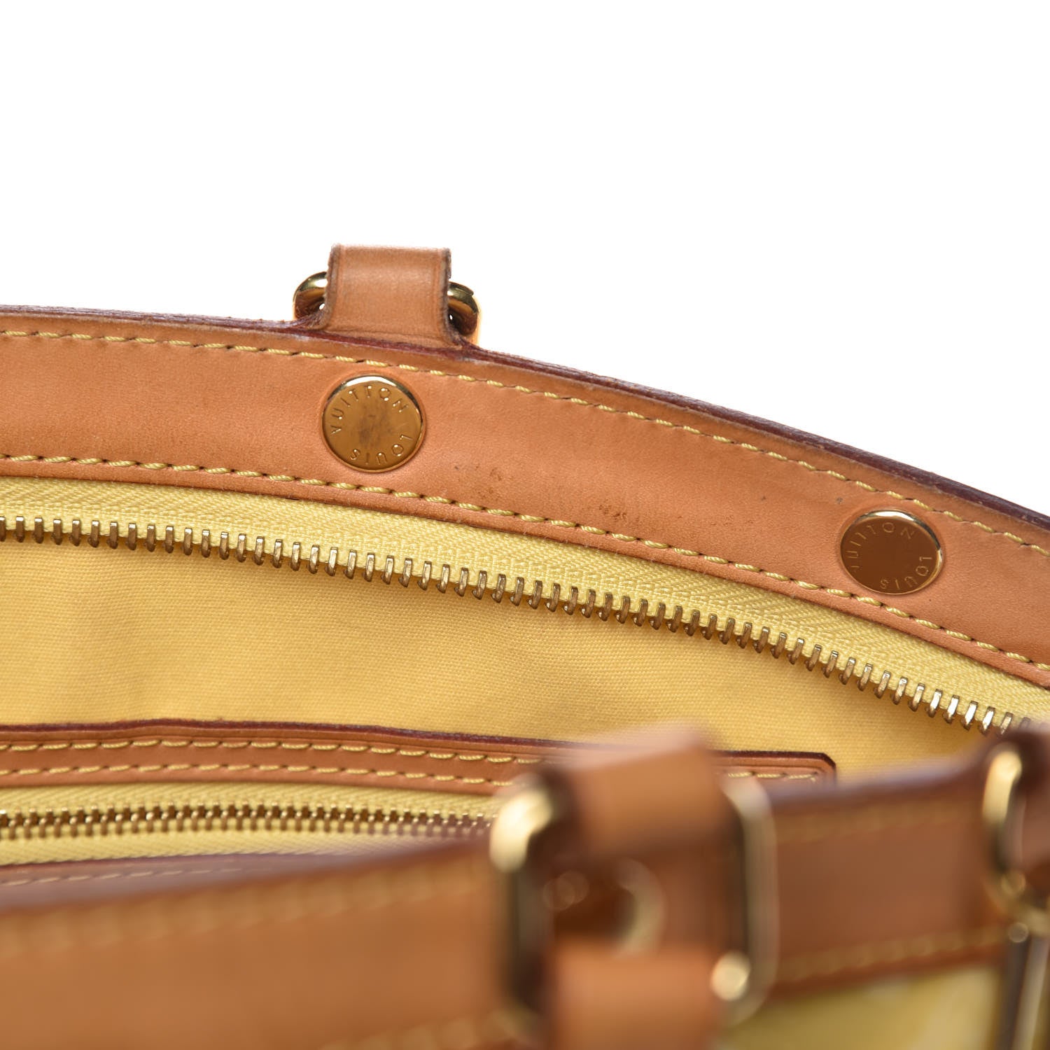 Louis Vuitton Vernis Brea MM Citrine 14 of 22