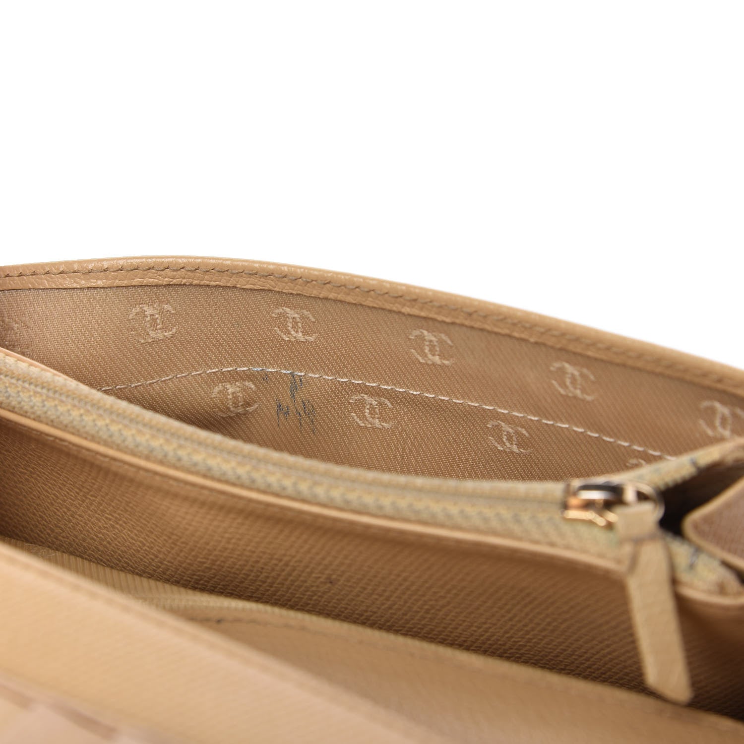 Chanel Grained Calfskin CC Button Yen Wallet Beige 11 of 13
