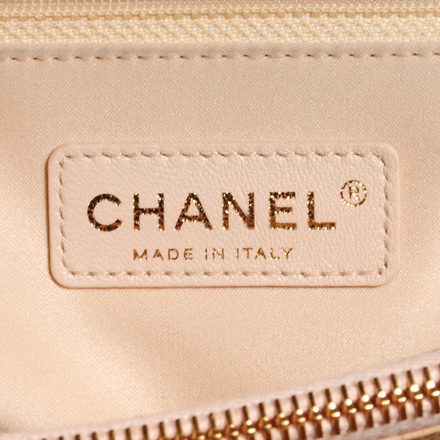 Caviar Quilted Grand Shopping Tote GST Beige Clair