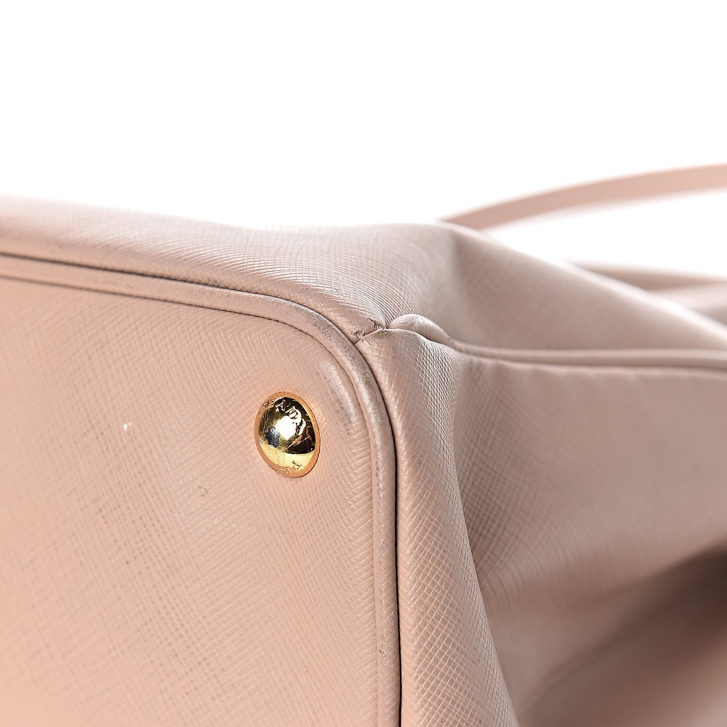 Saffiano Medium Galleria Double Zip Tote Cammeo