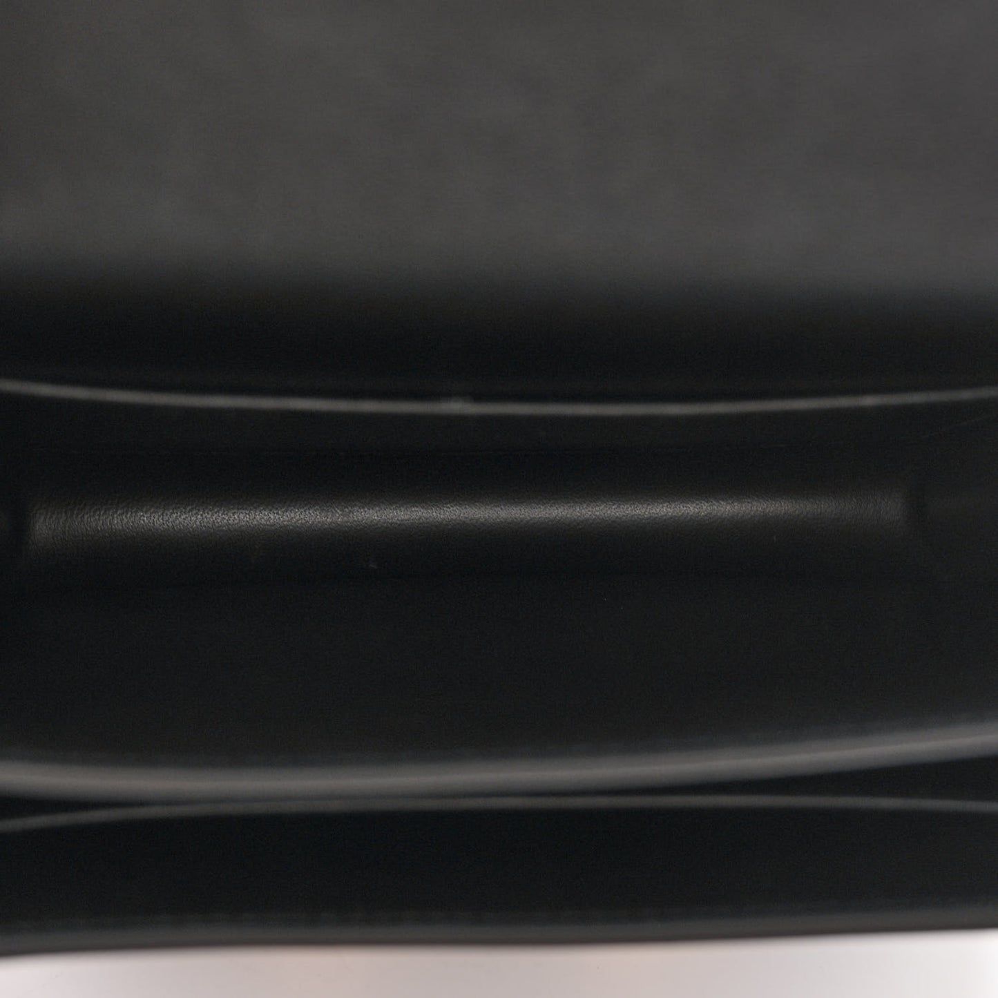 Epsom Constance 18 Black
