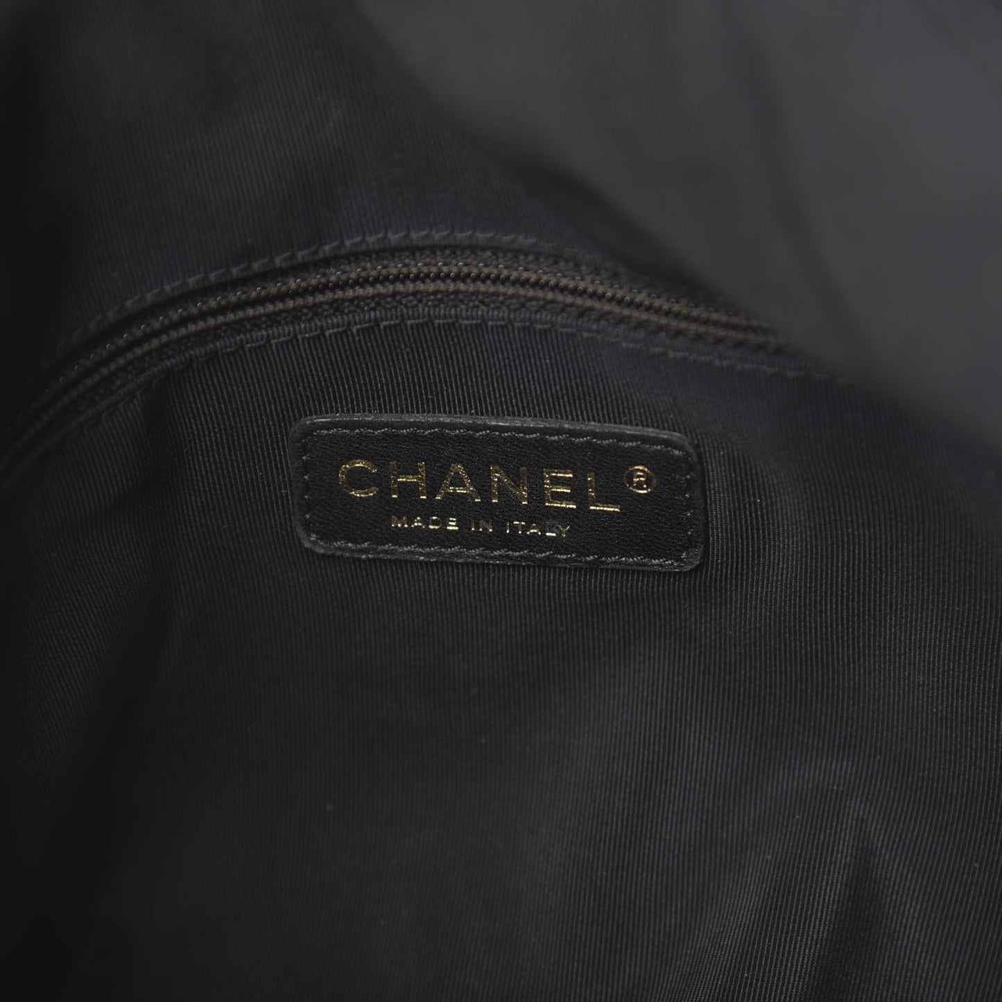 Calfskin Quilted Large Chain Me Hobo Black