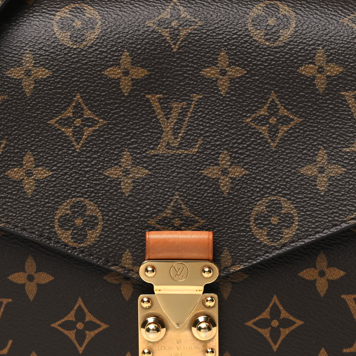 Louis Vuitton Monogram Pochette Metis 7 of 10