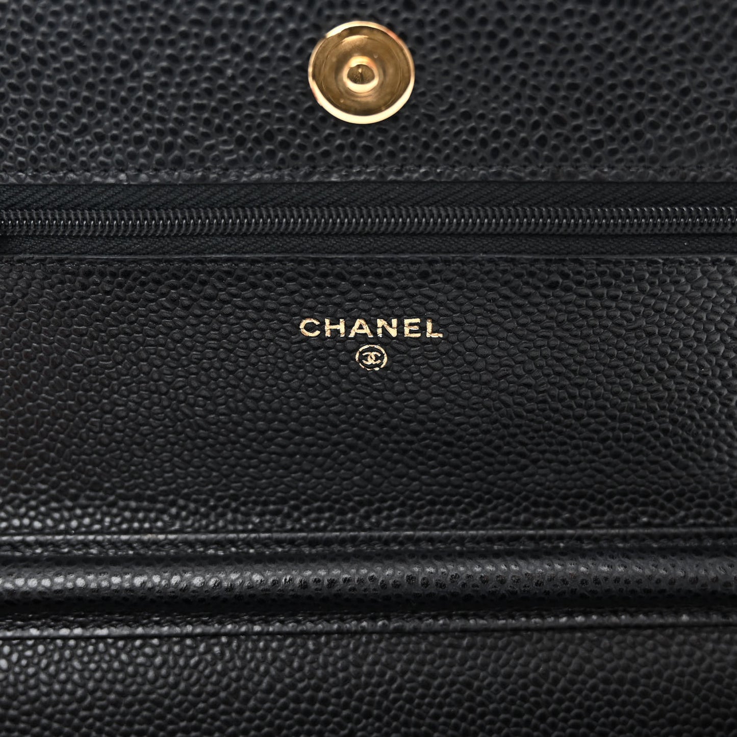 Caviar Quilted Wallet on Chain WOC Black