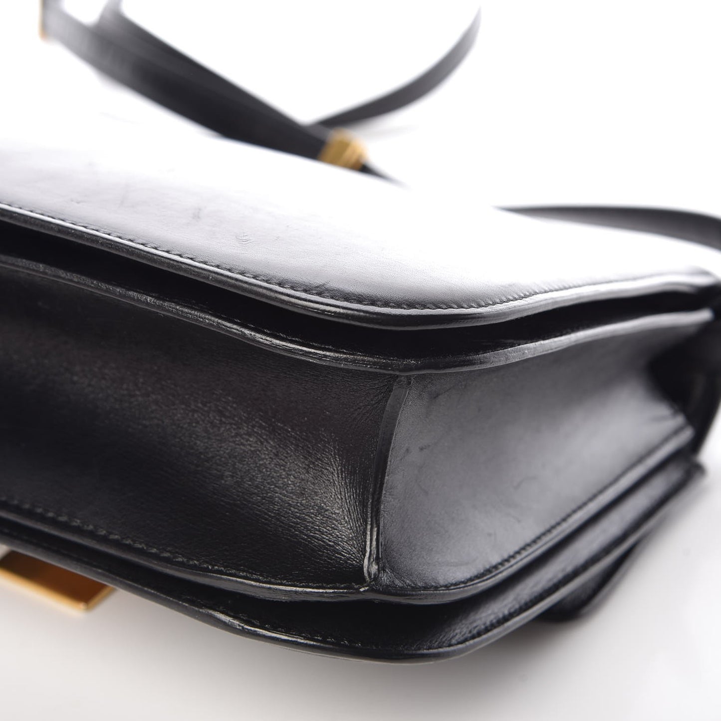 Box Calfskin Medium Classic Box Flap Bag Black