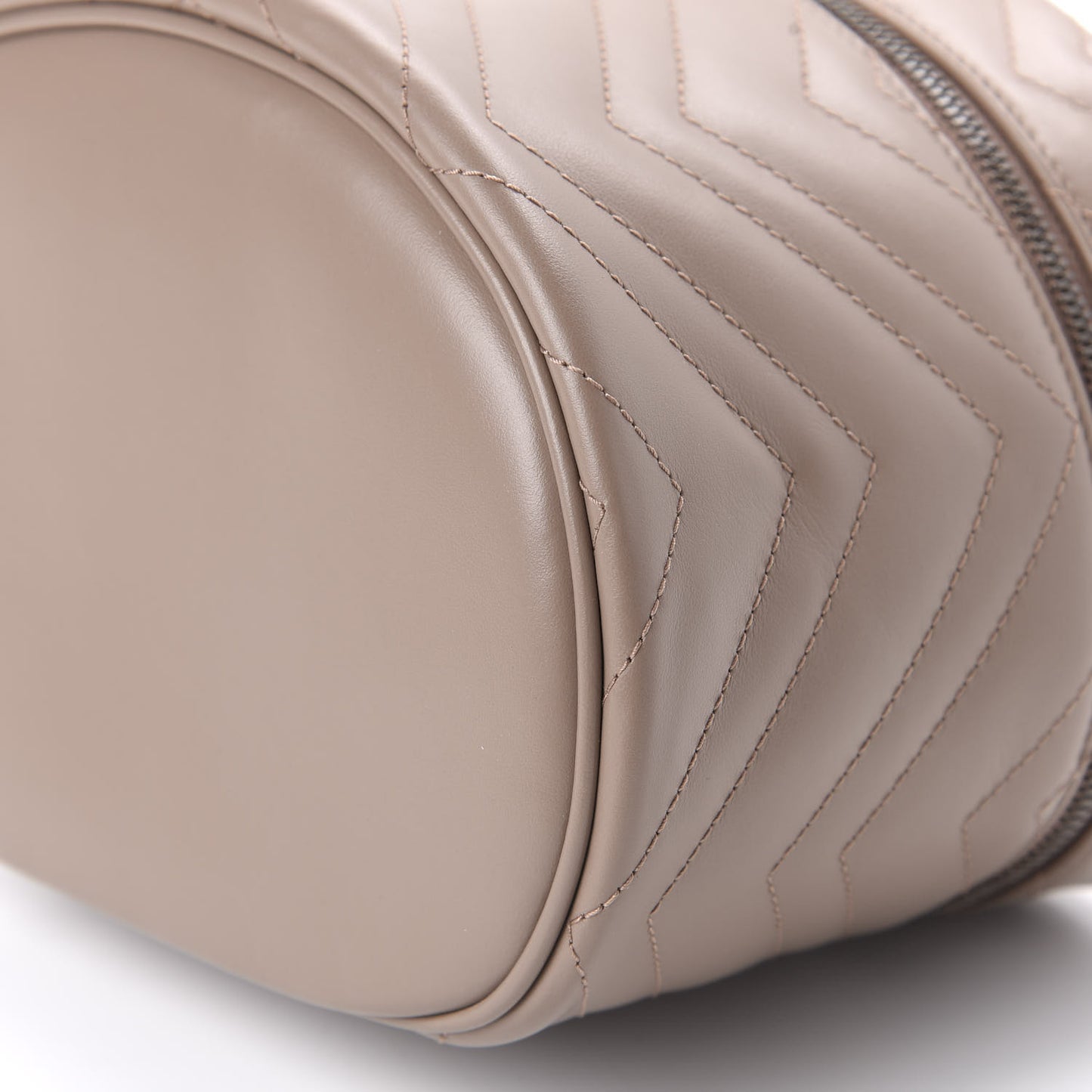 Calfskin Matelasse GG Marmont Vanity Cosmetic Case Porcelain Rose