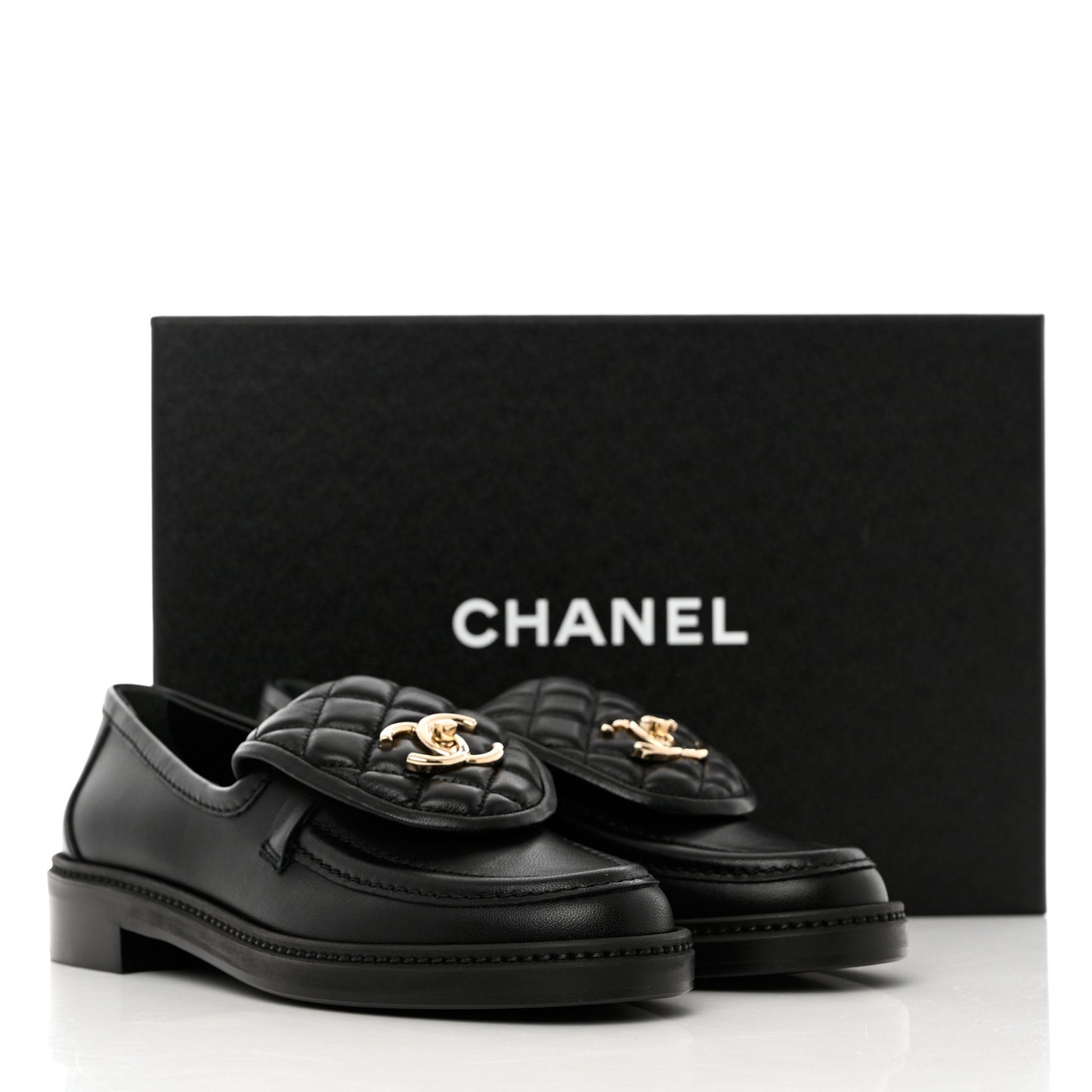 Lambskin Quilted CC Turnlock Loafers 37 Black