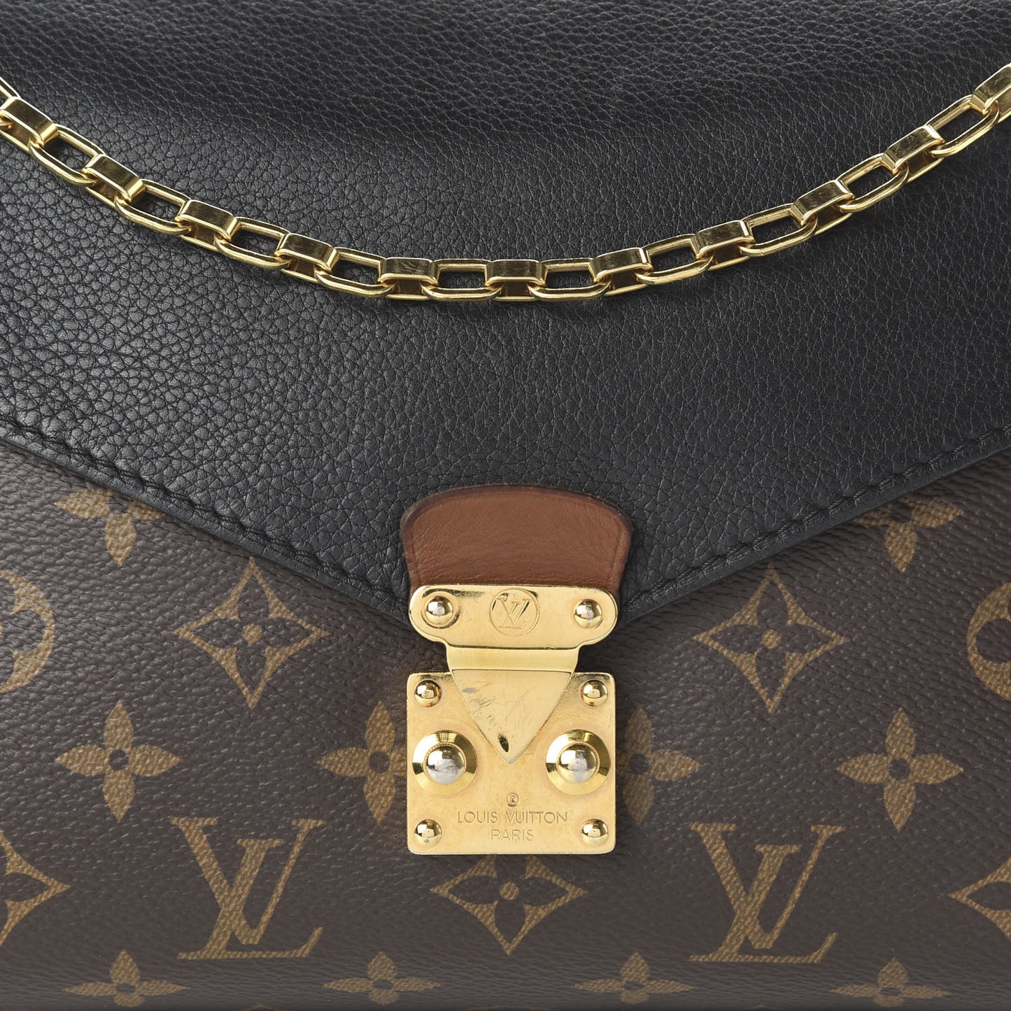 Monogram Pallas Chain Black