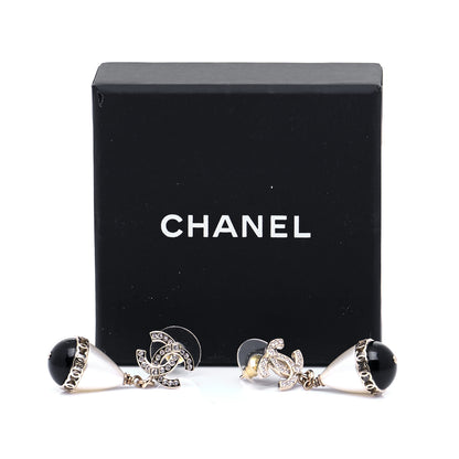 Chanel Crystal Pearl CC Fantasy Drop Earrings Gold Black 6 of 6