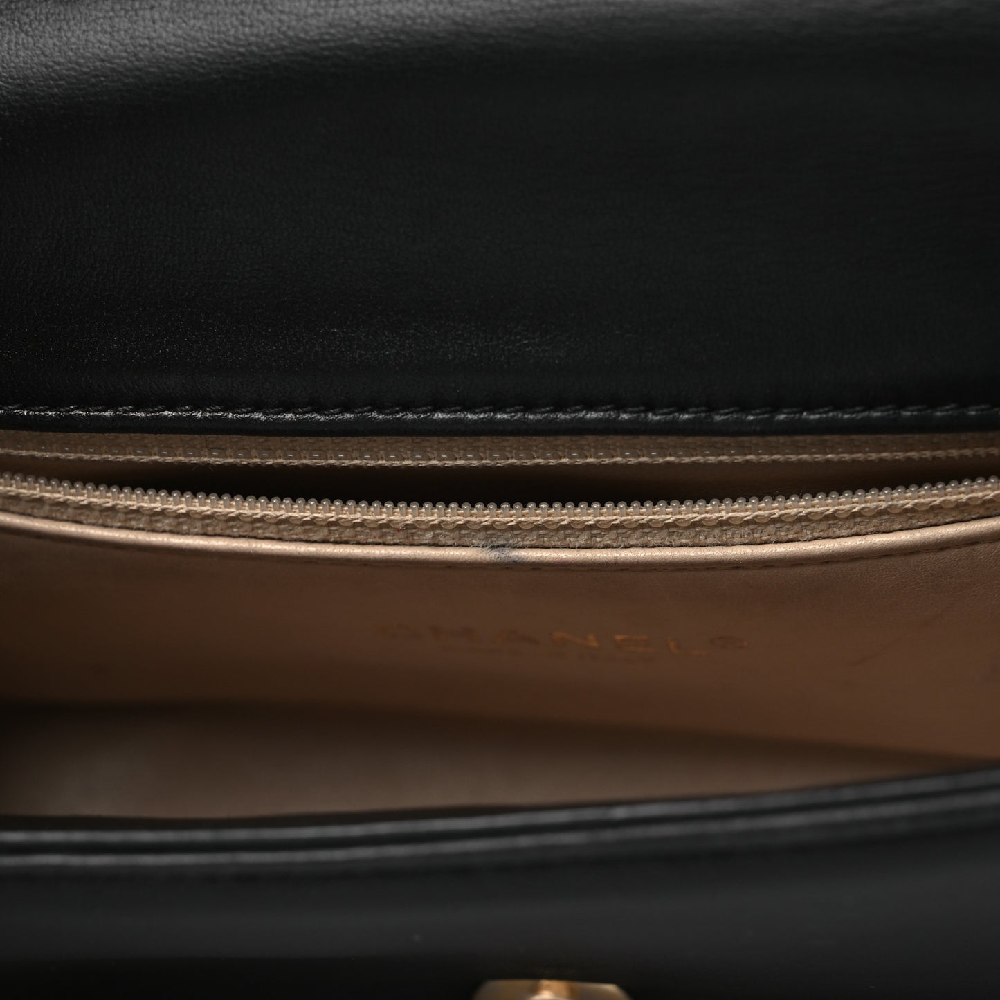Lambskin Mini Carry Chic Flap Black