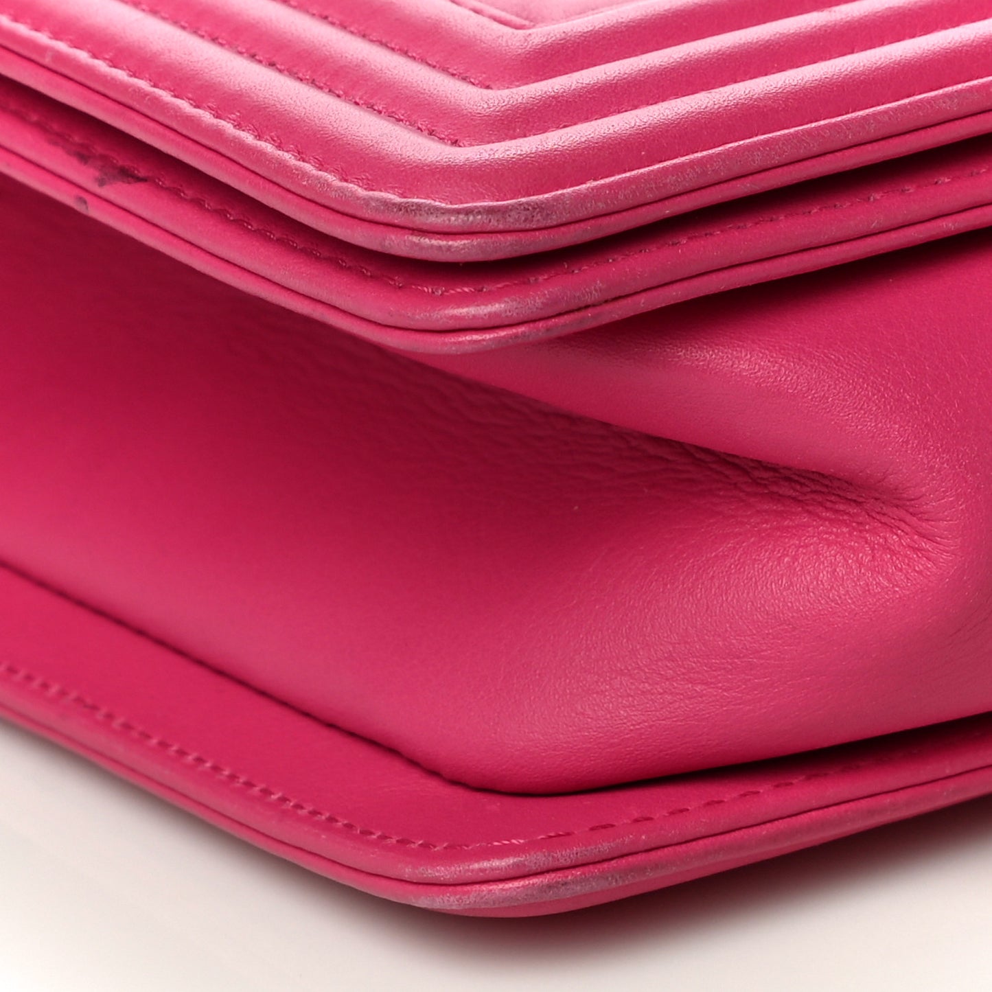 Lambskin Quilted Medium Boy Flap Pink