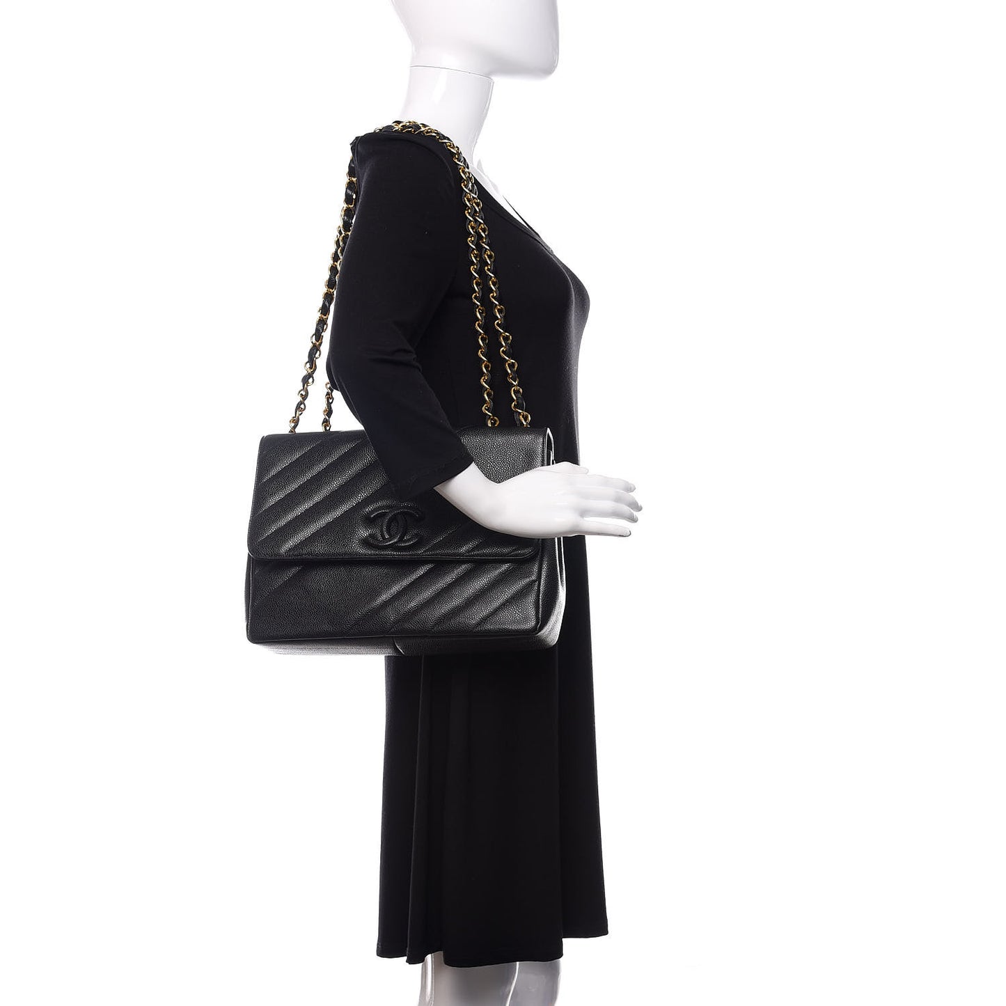 Caviar Diagonal Quilted Jumbo Single Flap Black