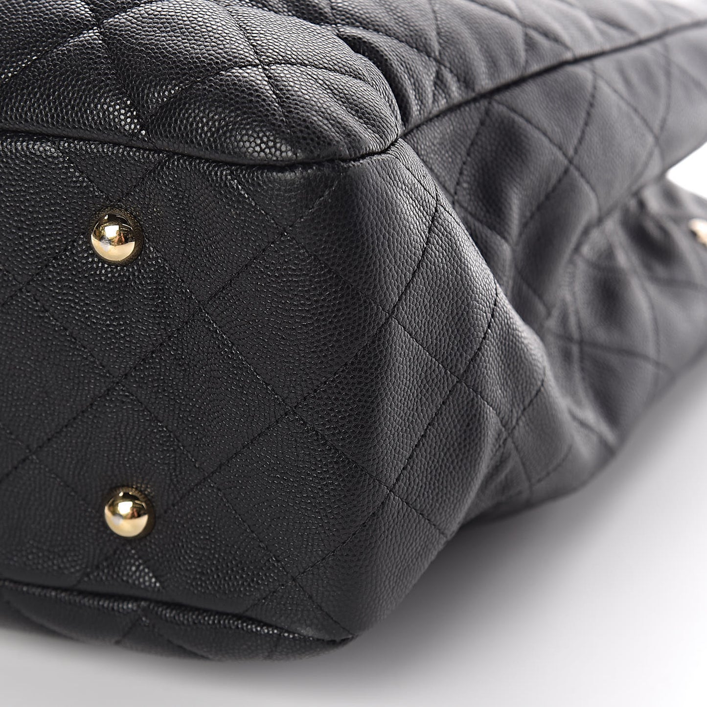 Caviar Quilted Large CC Shopping Tote Black