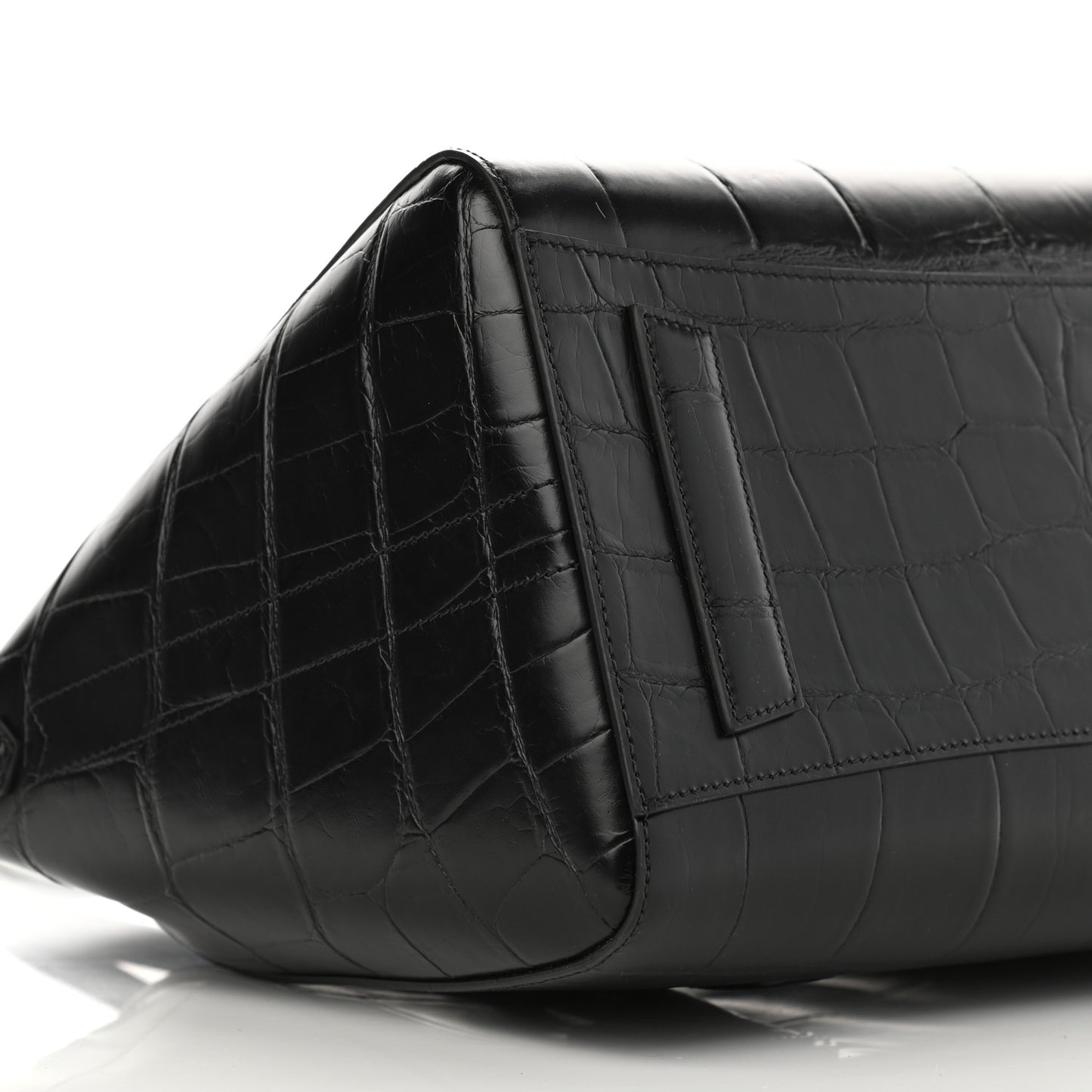 Calfskin Crocodile Embossed Medium Lock Antigona Black