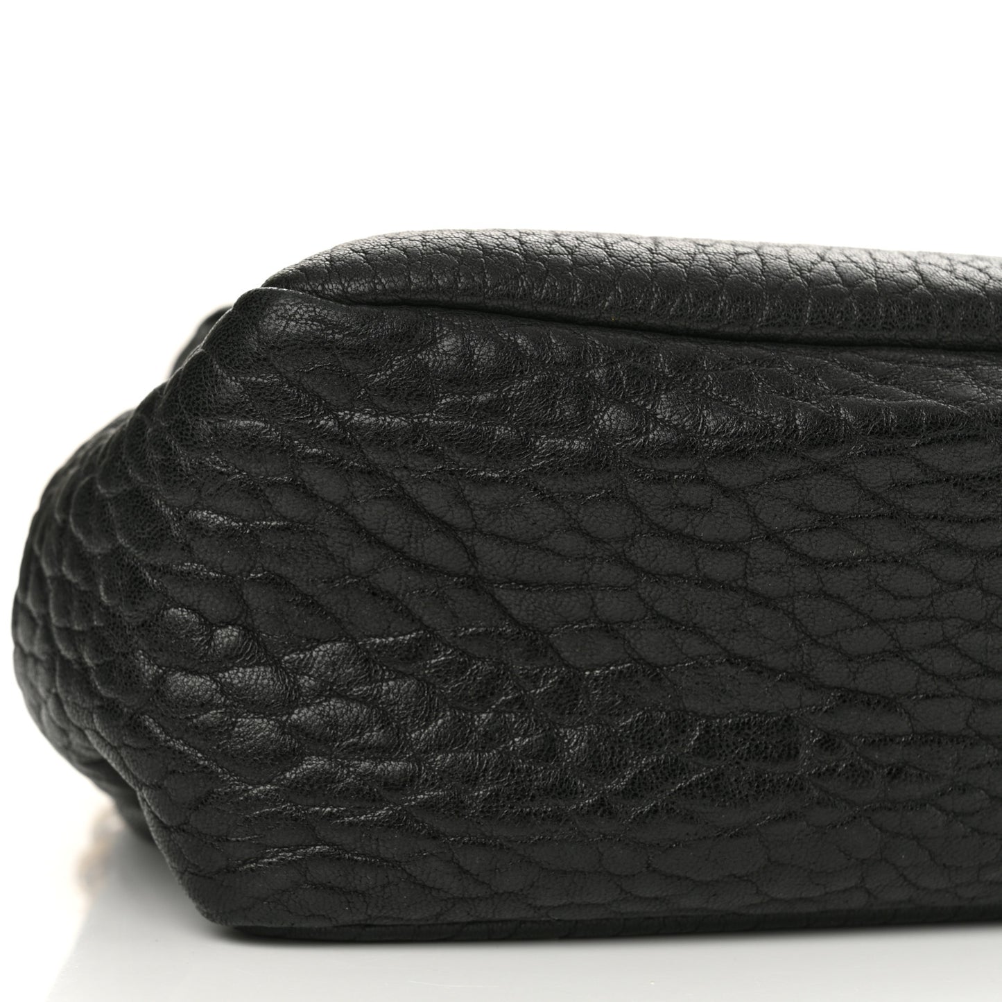 Grained Lambskin Medium Calypso Black