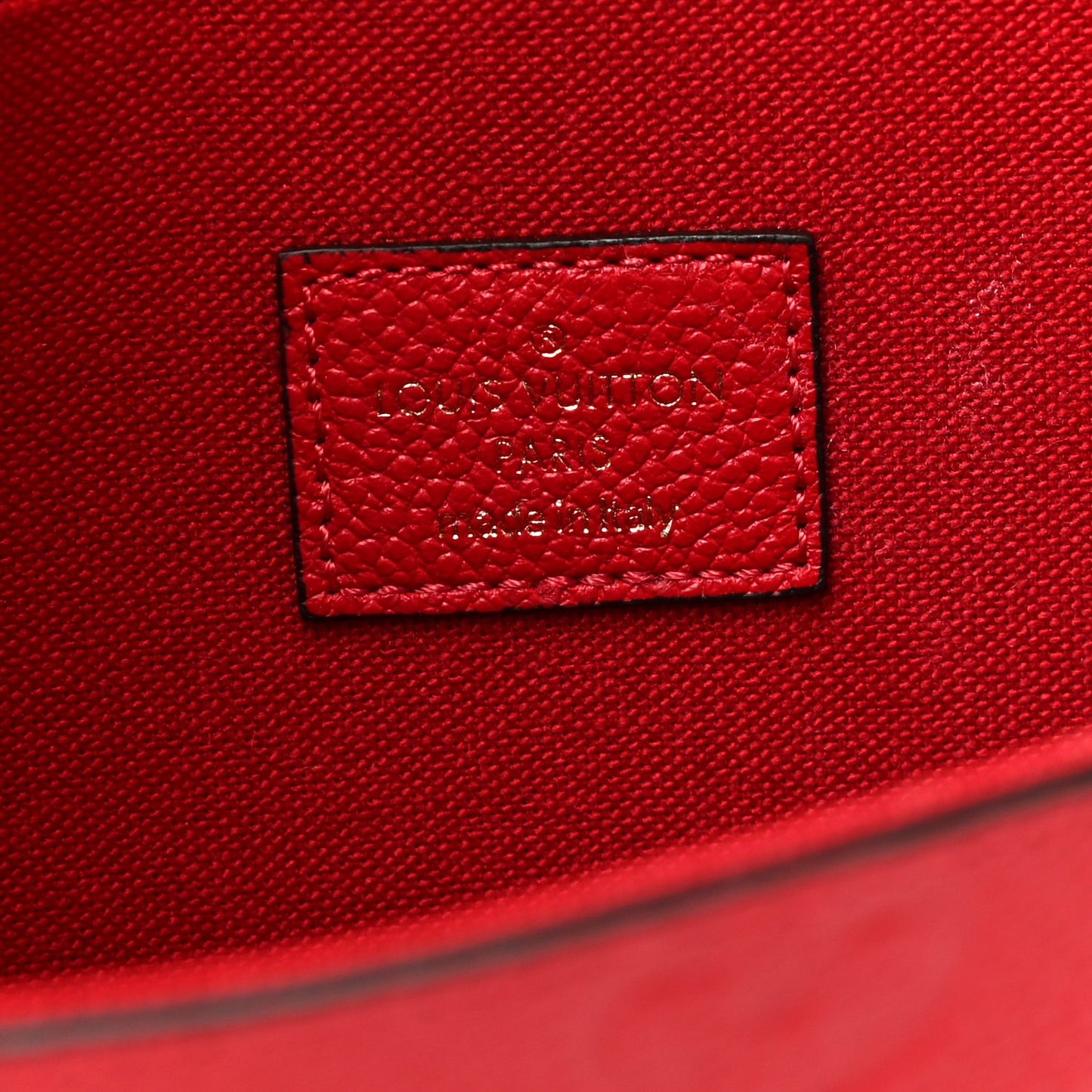 Empreinte Pochette Felicie Chain Wallet Scarlet