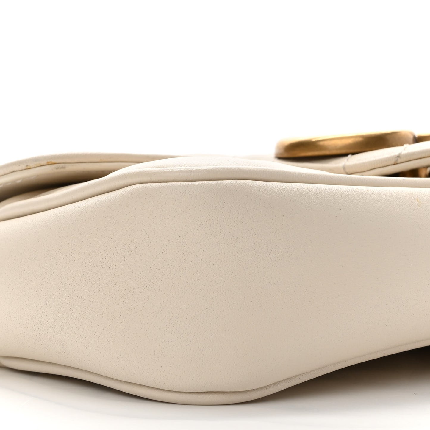 Calfskin Matelasse Super Mini GG Marmont Shoulder Bag White