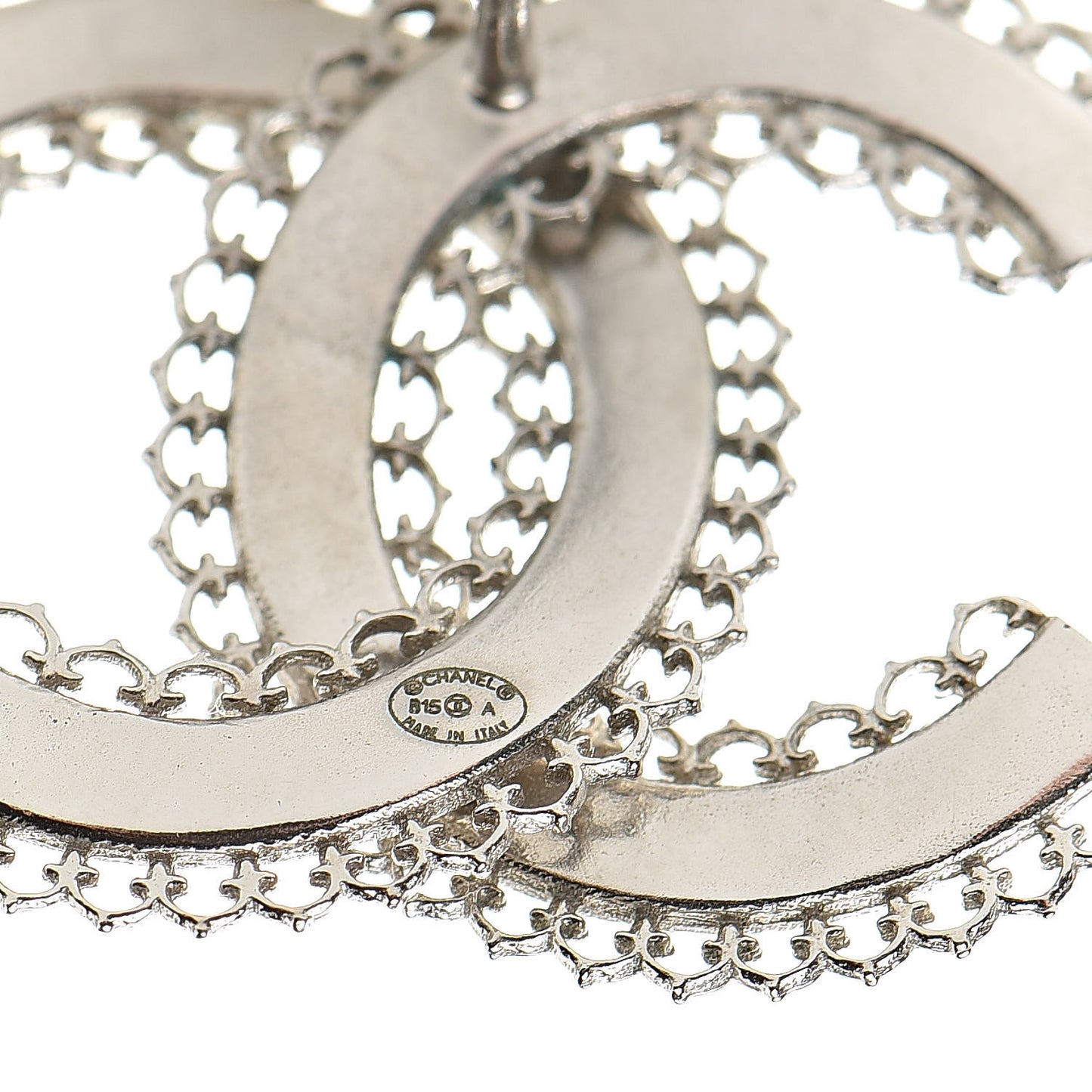 Scalloped CC Earrings Silver