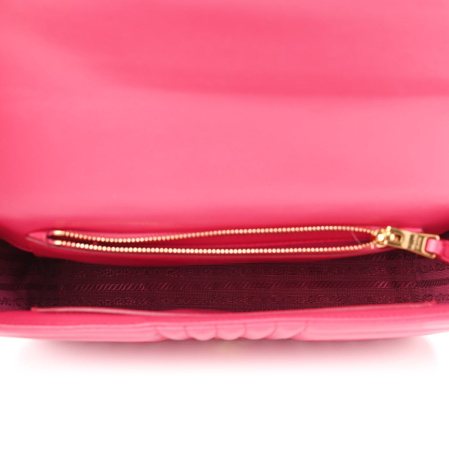 Soft Calfskin Impunture Diagramme Medium Chain Flap Shoulder Bag Magenta
