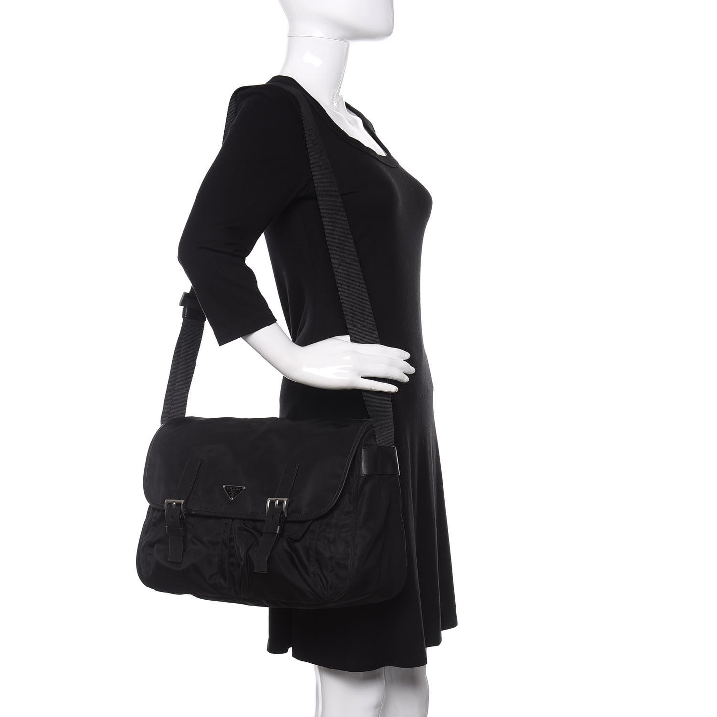 Nylon Vela Messenger Bag Black