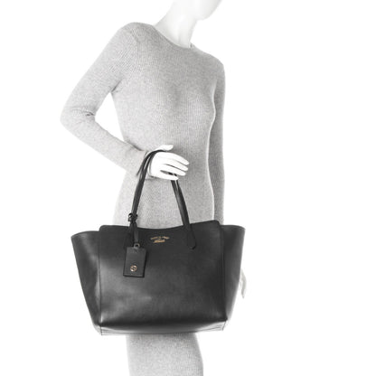 Gucci Pebbled Calfskin Medium Swing Tote Black 2 of 6
