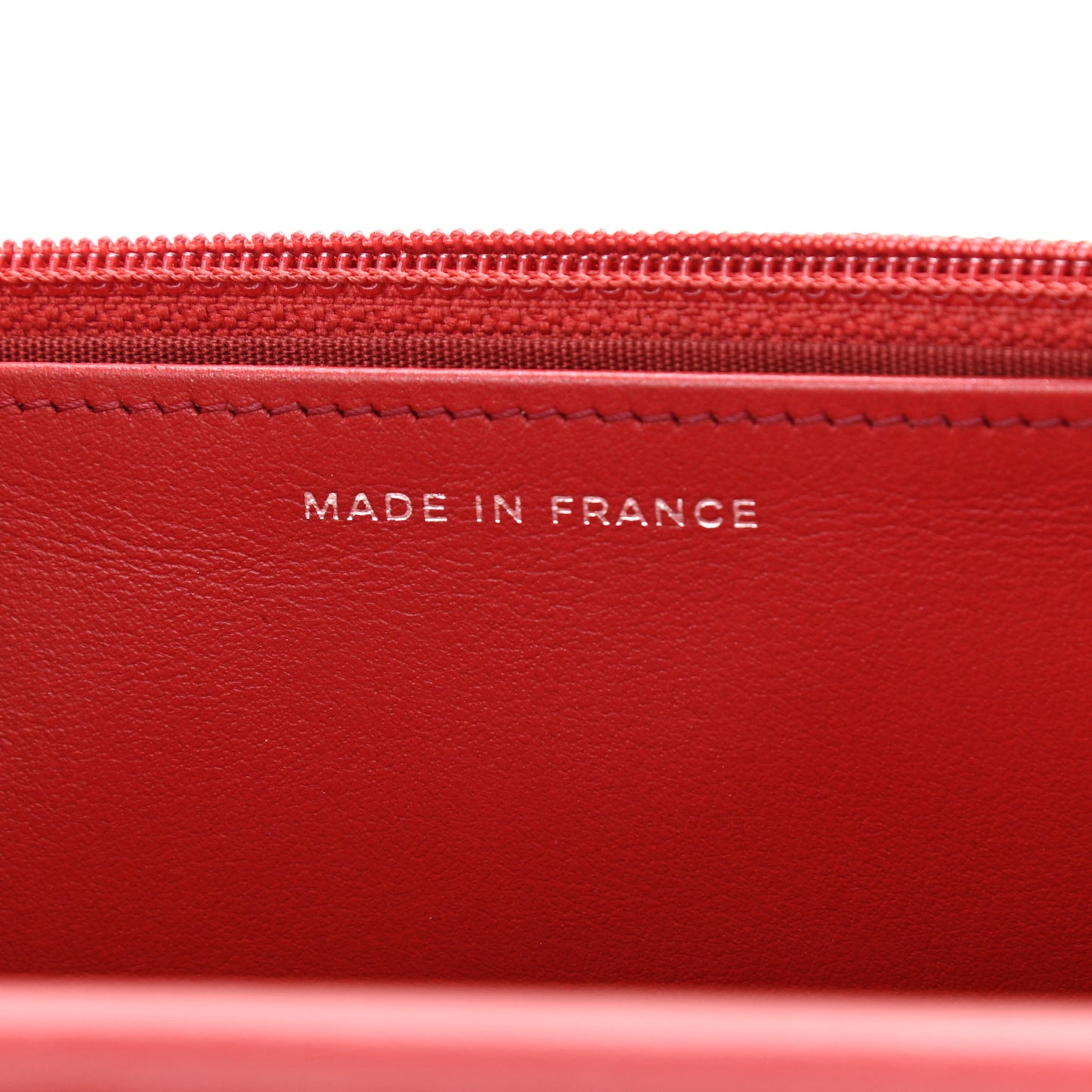 Caviar Quilted Boy Wallet On Chain WOC Red