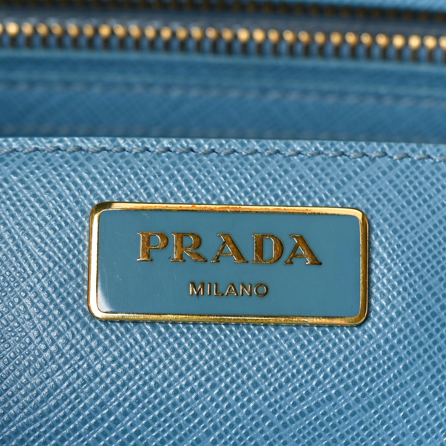 Saffiano Medium Galleria Double Zip Tote Astrale