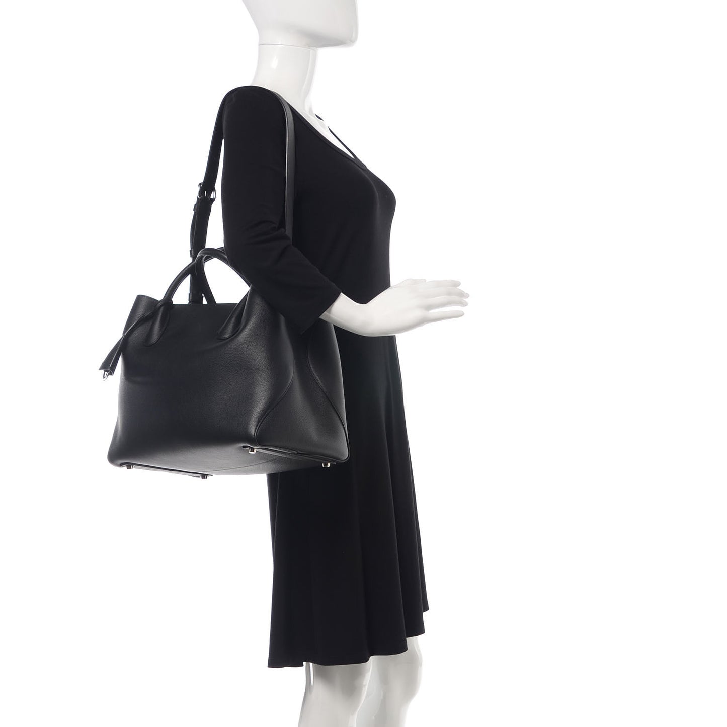Supple Grained Calfskin Large Open Bar Tote Black