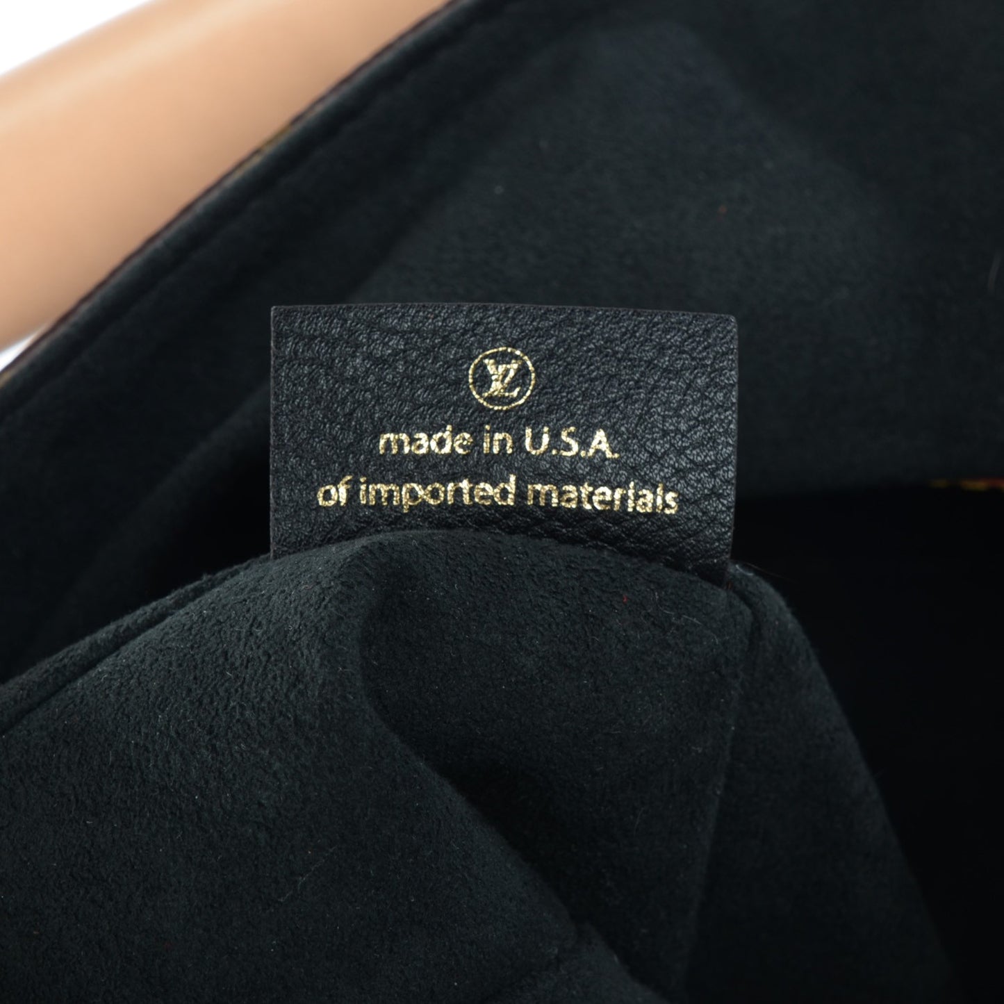 Monogram Gaia Black
