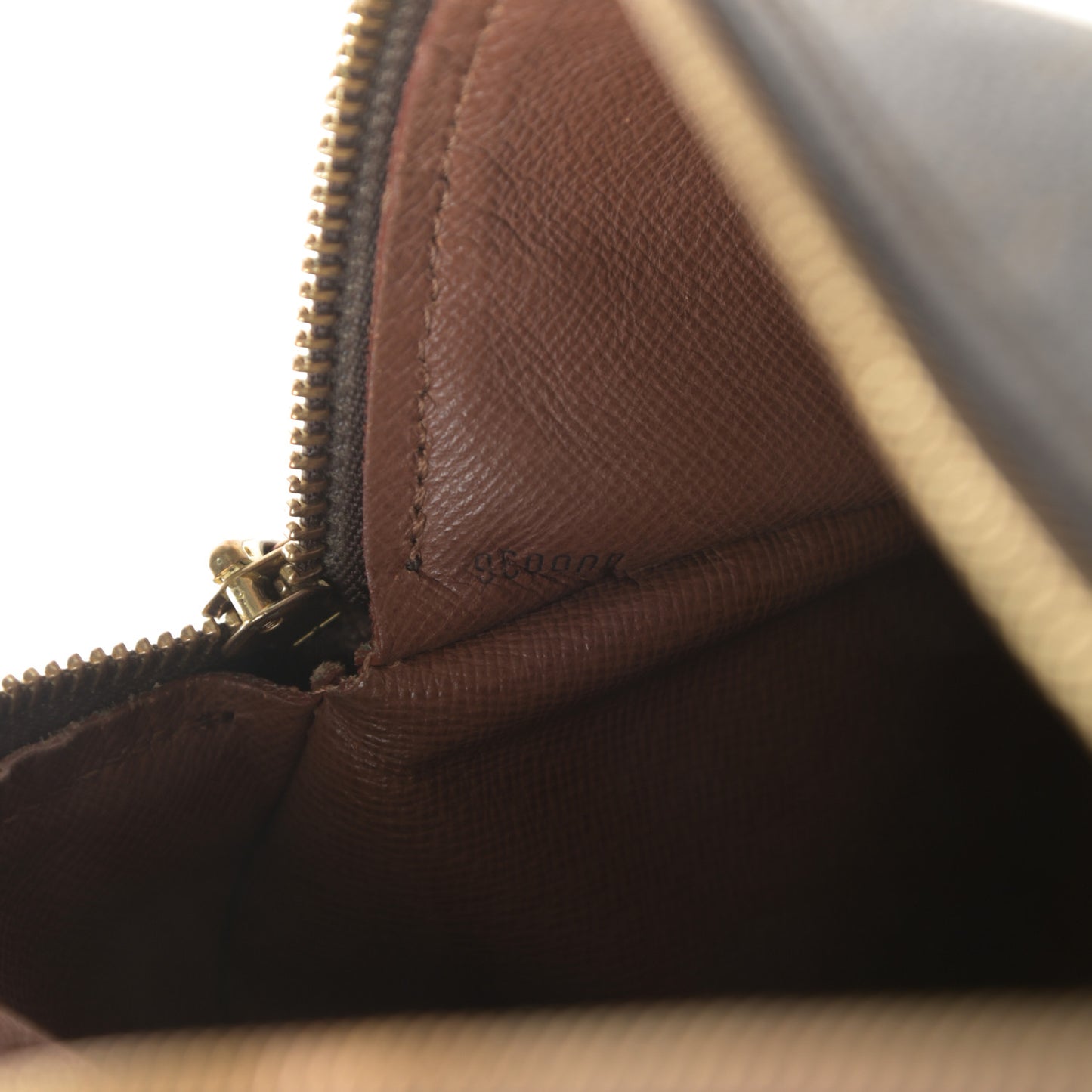 Monogram Papillon 26