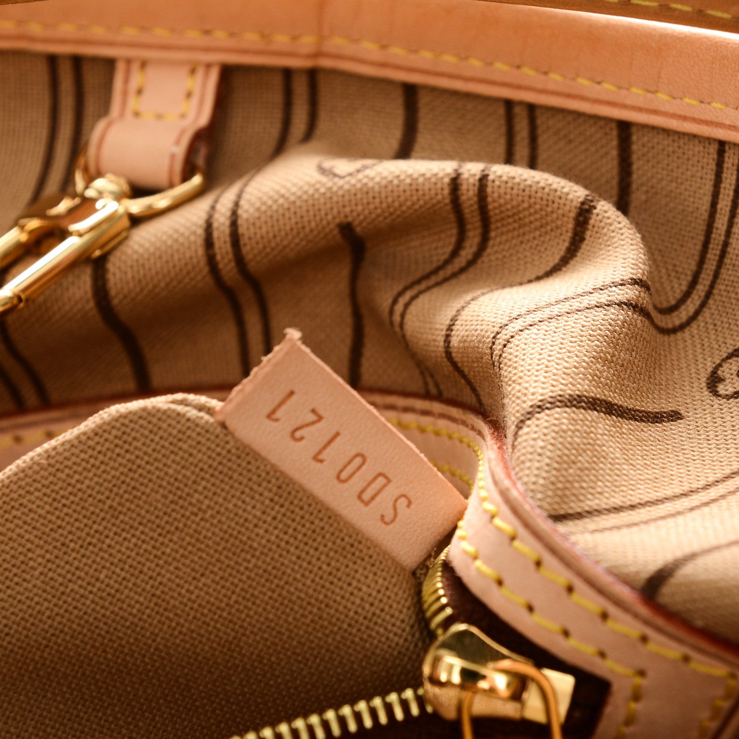 Louis Vuitton Monogram Delightful MM 7 of 8