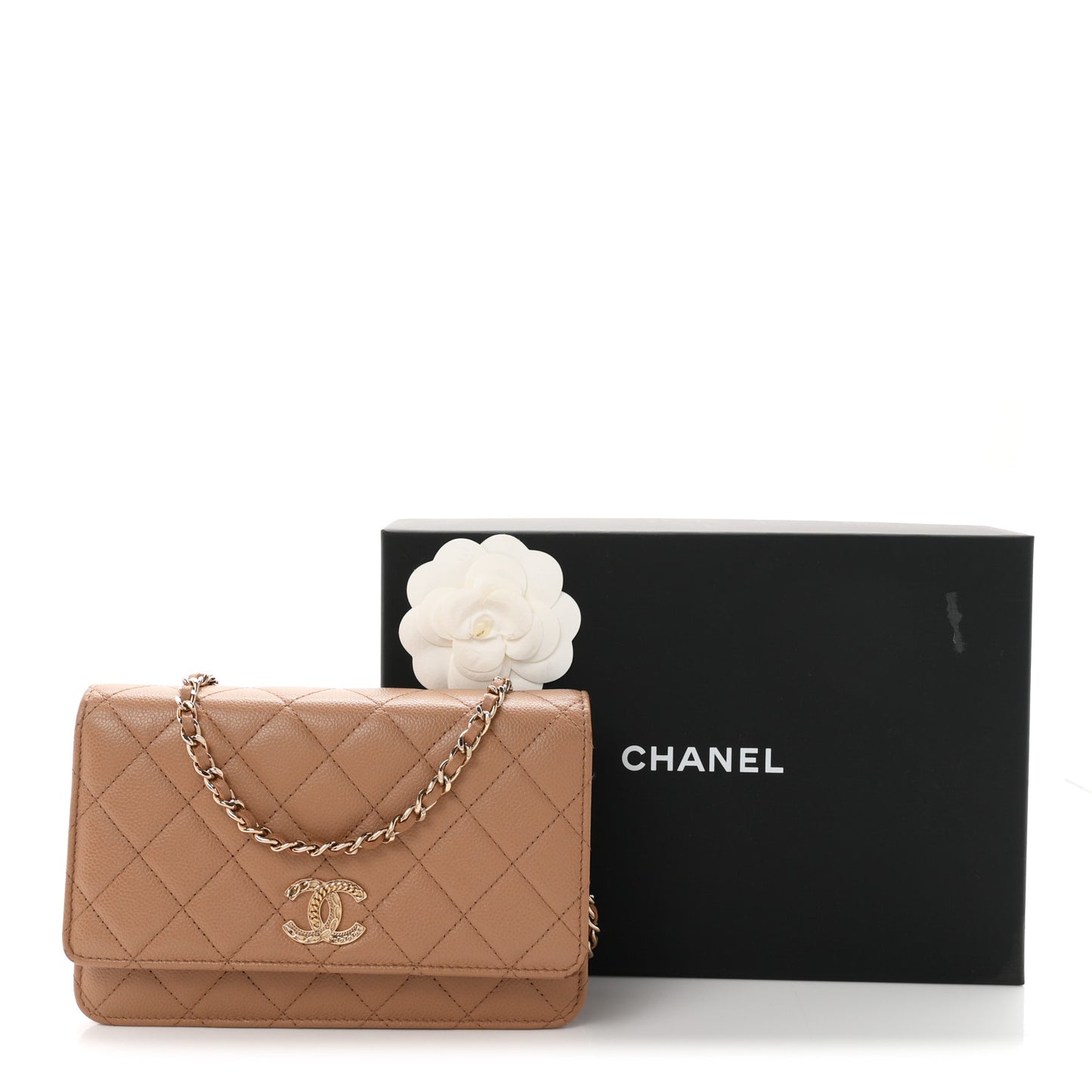 Caviar Quilted Multi Chain Wallet On Chain WOC Beige