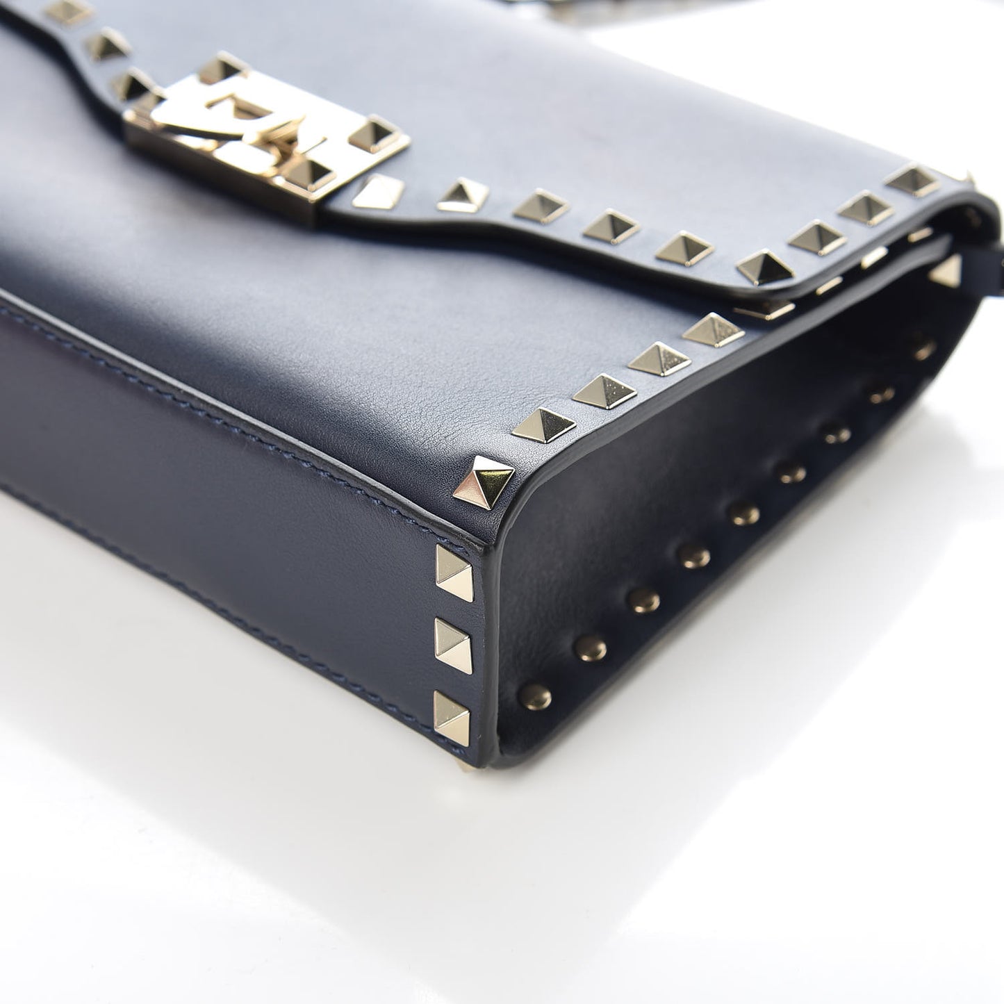 Vitello Medium Rockstud Flip Lock Crossbody Bag Pure Blue