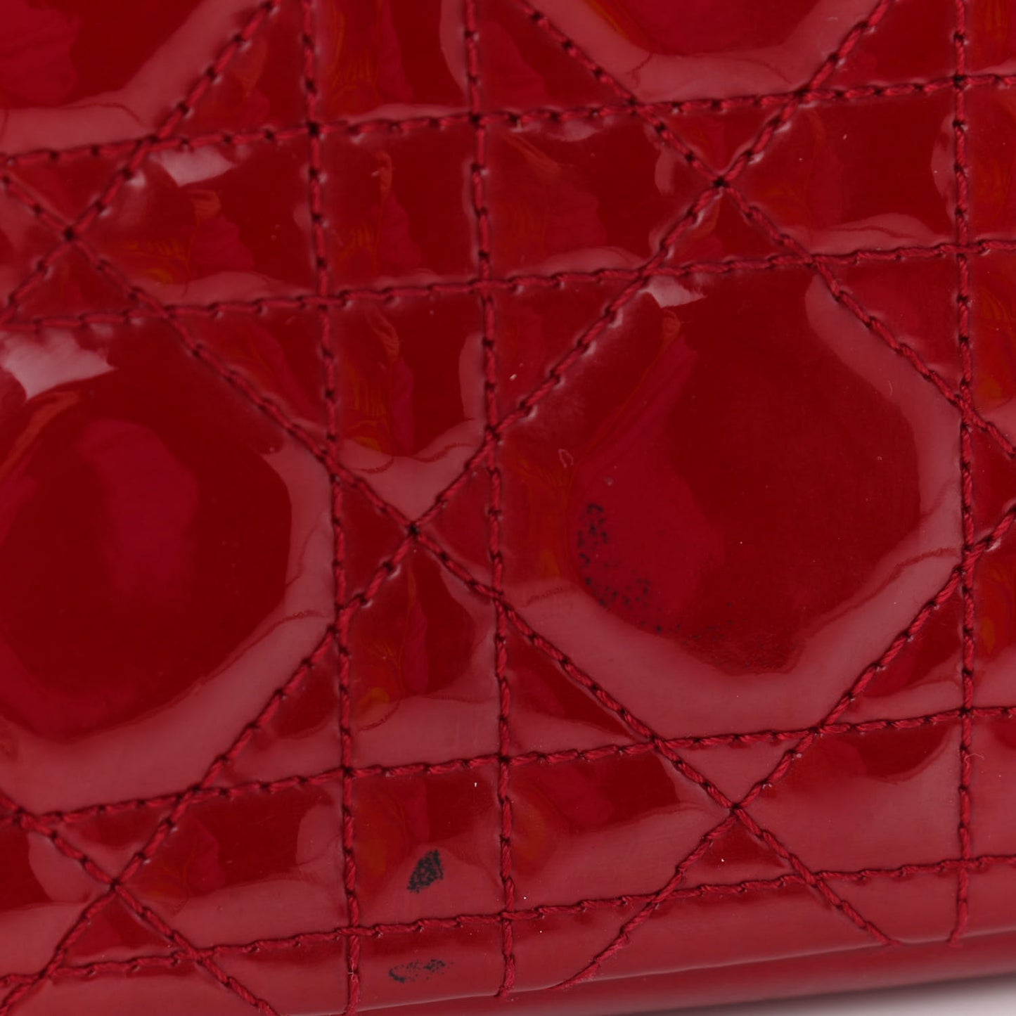 Patent Cannage New Lock Pouch Red