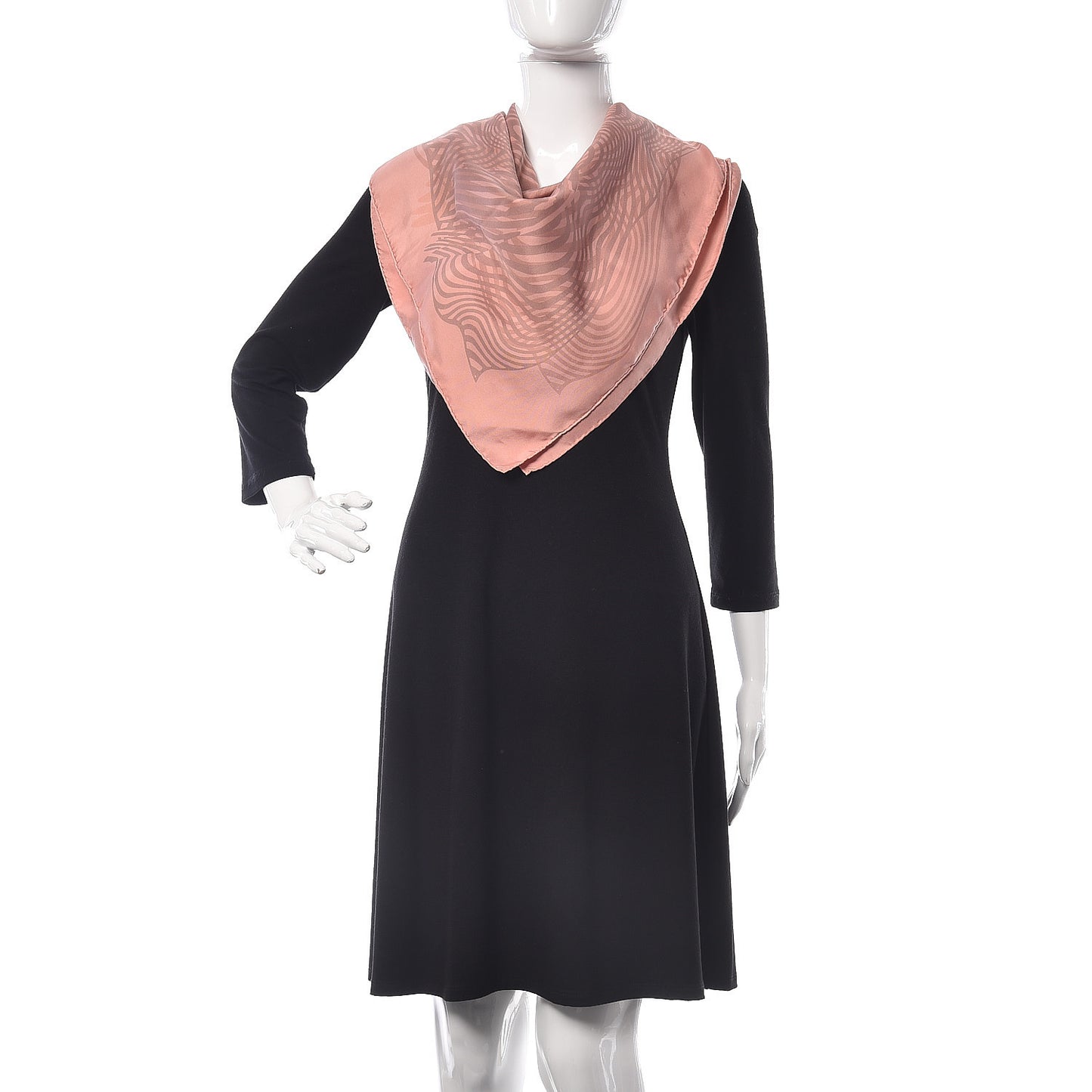 Silk Onde De Chic Scarf 90