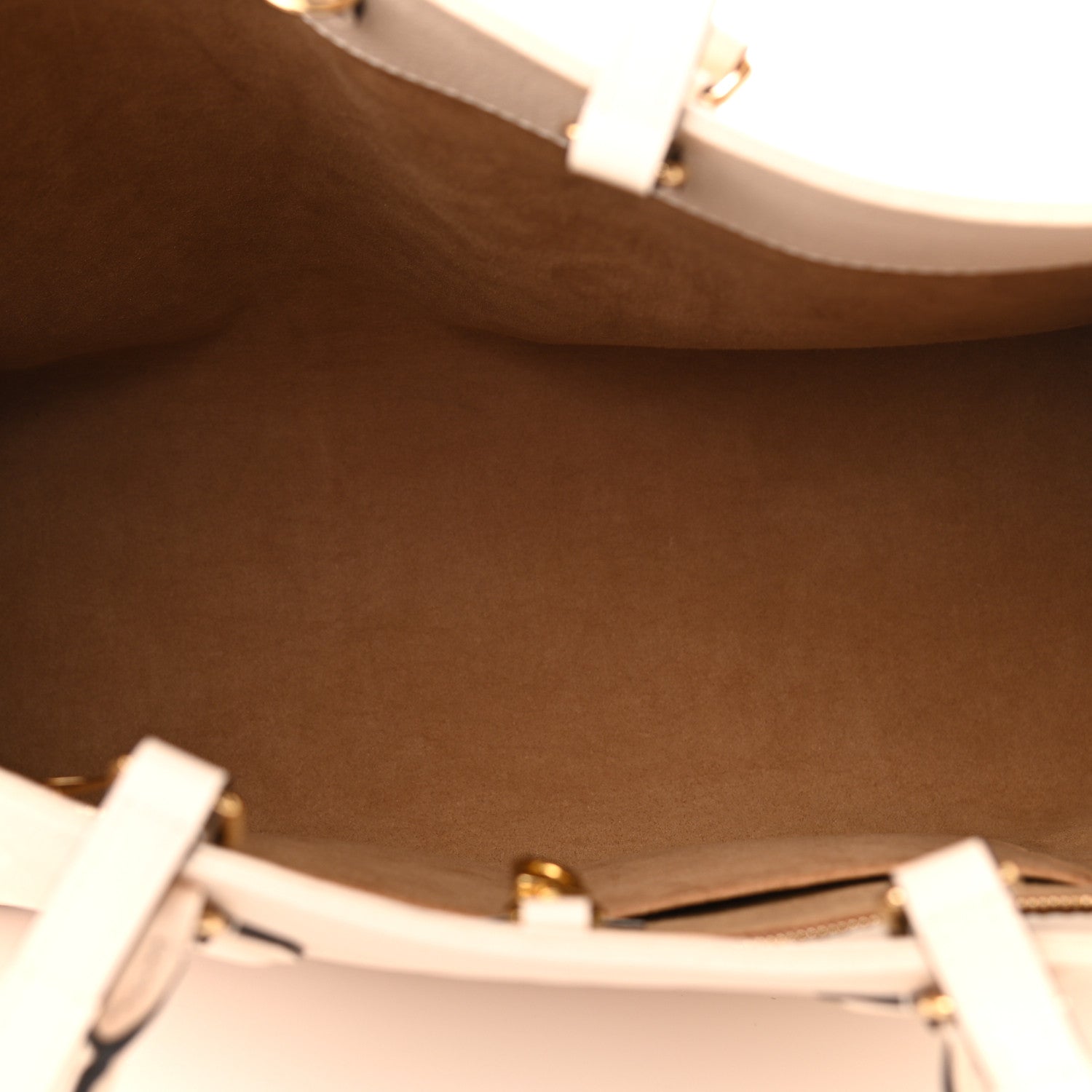 Louis Vuitton Empreinte Monogram Giant Onthego GM Creme 5 of 11