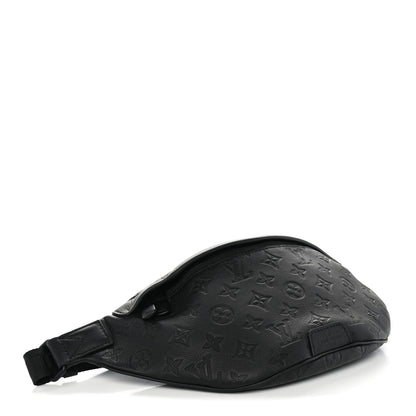 Louis Vuitton Calfskin Monogram Shadow Discovery Bumbag Black 3 of 8