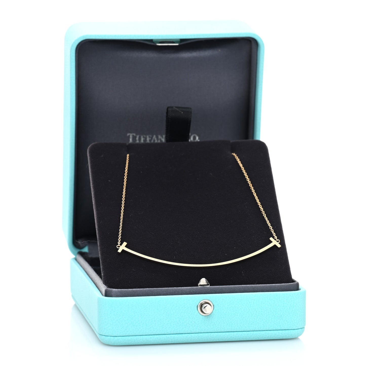 18K Yellow Gold Large T Smile Pendant Necklace