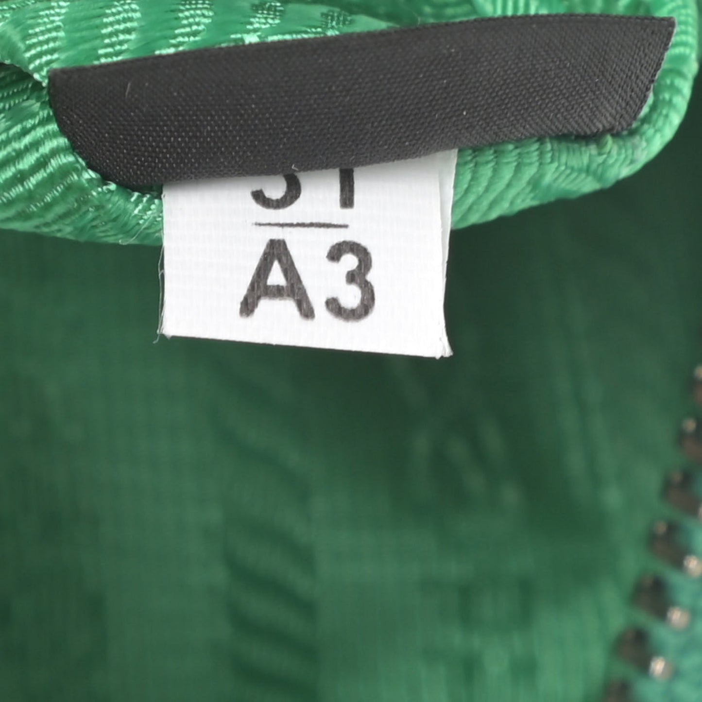 Tessuto Nylon Gaufre Shoulder Bag Menta