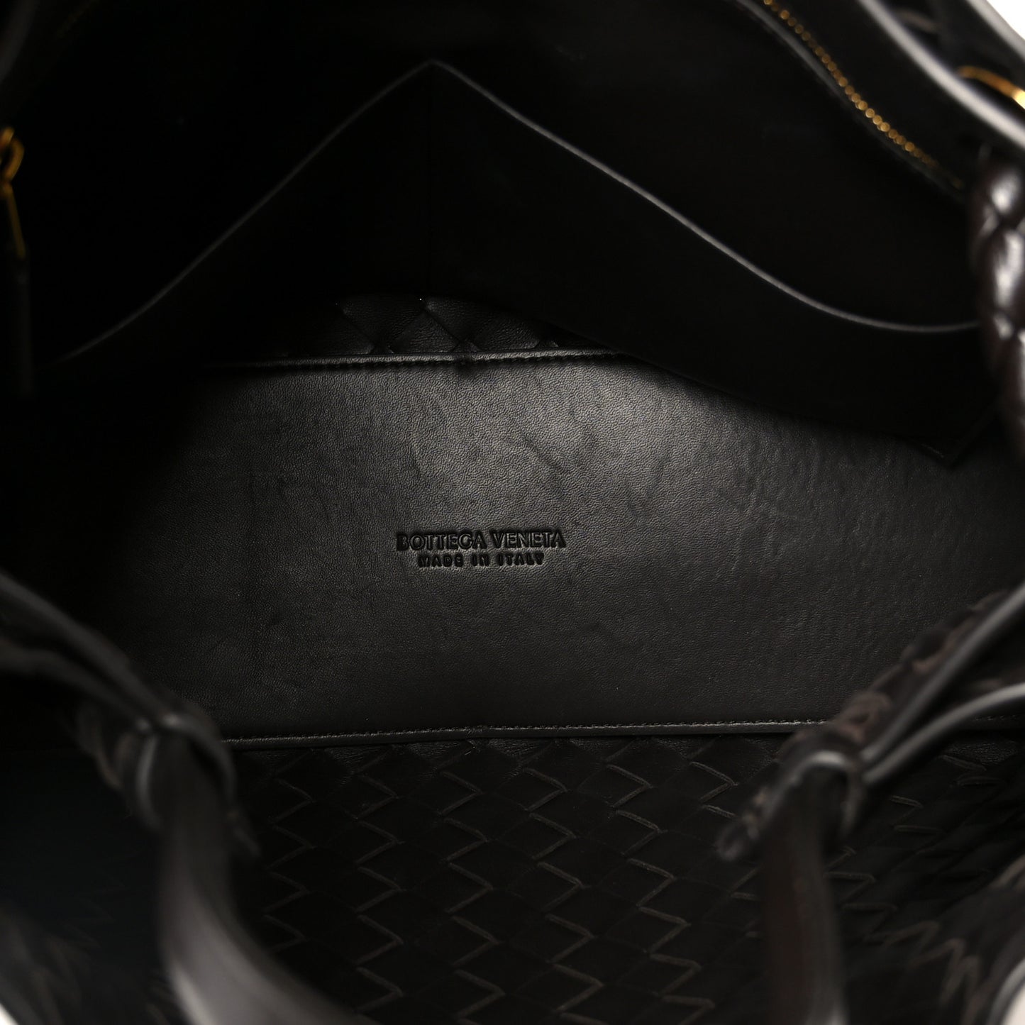 Nappa Intrecciato Medium Andiamo Shoulder Bag Fondant