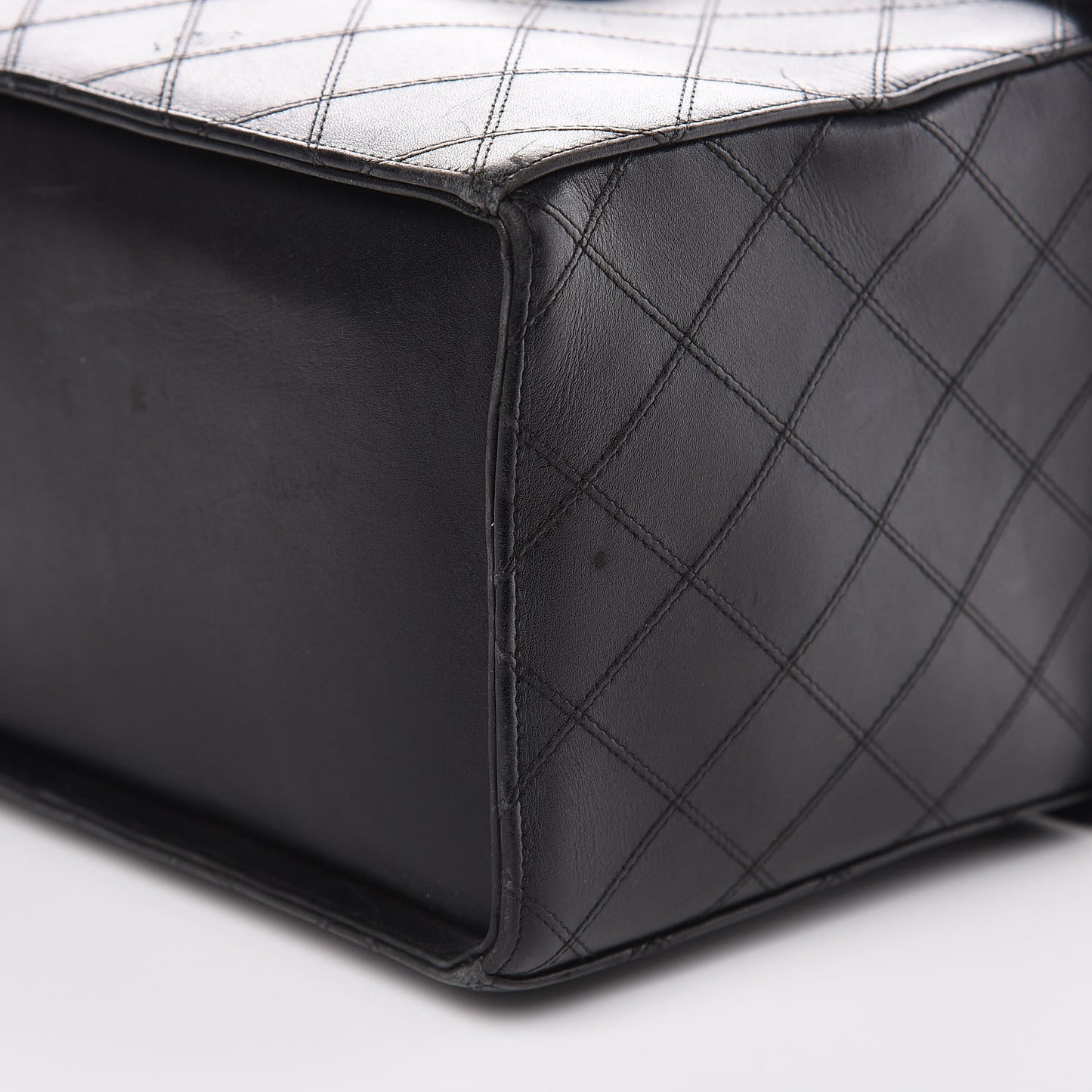 Calfskin Stitch Vanity Case Black