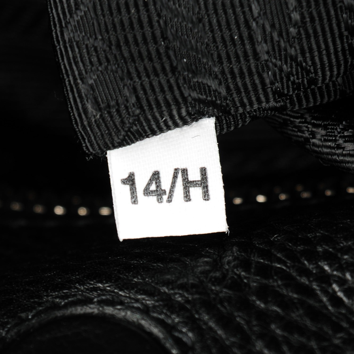 Prada Vitello Daino Shoulder Bag Nero Black 8 of 8