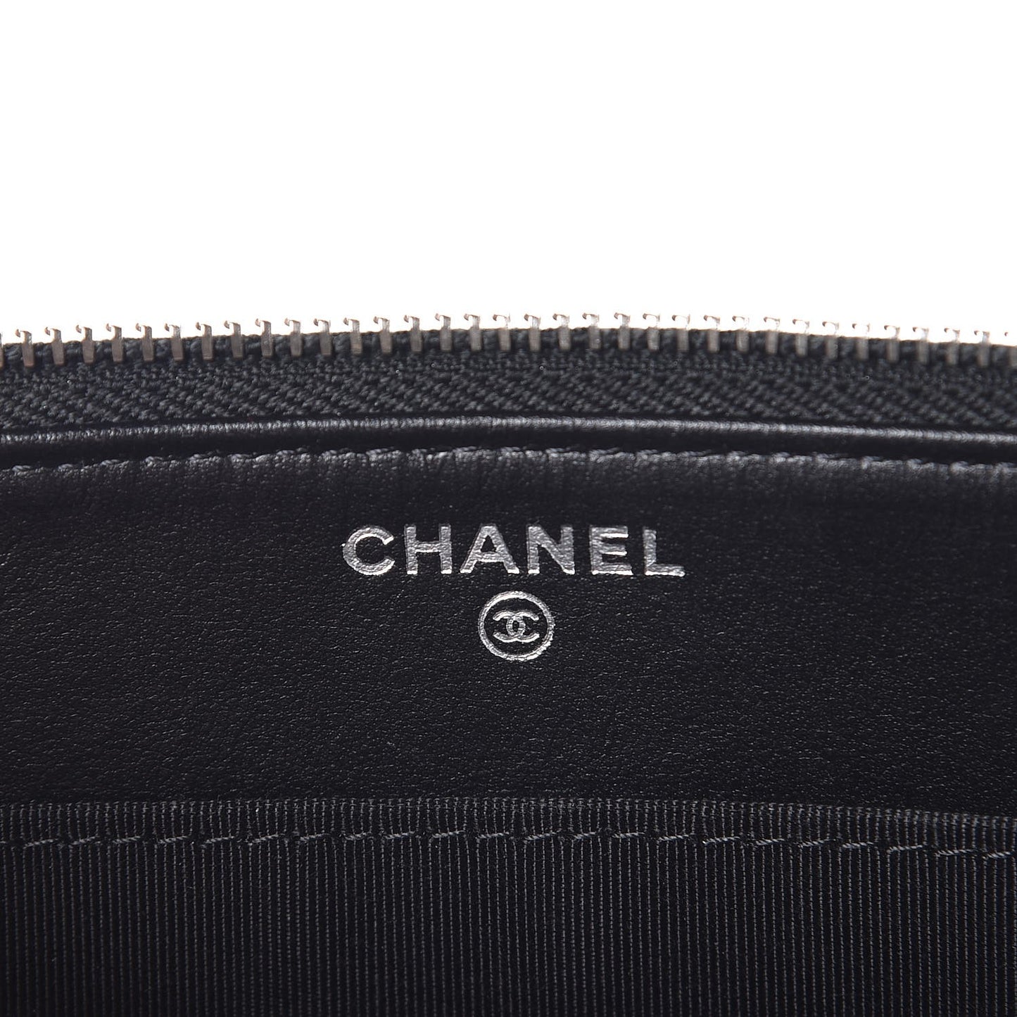 Iridescent Caviar Quilted Large Zipped Clutch Black