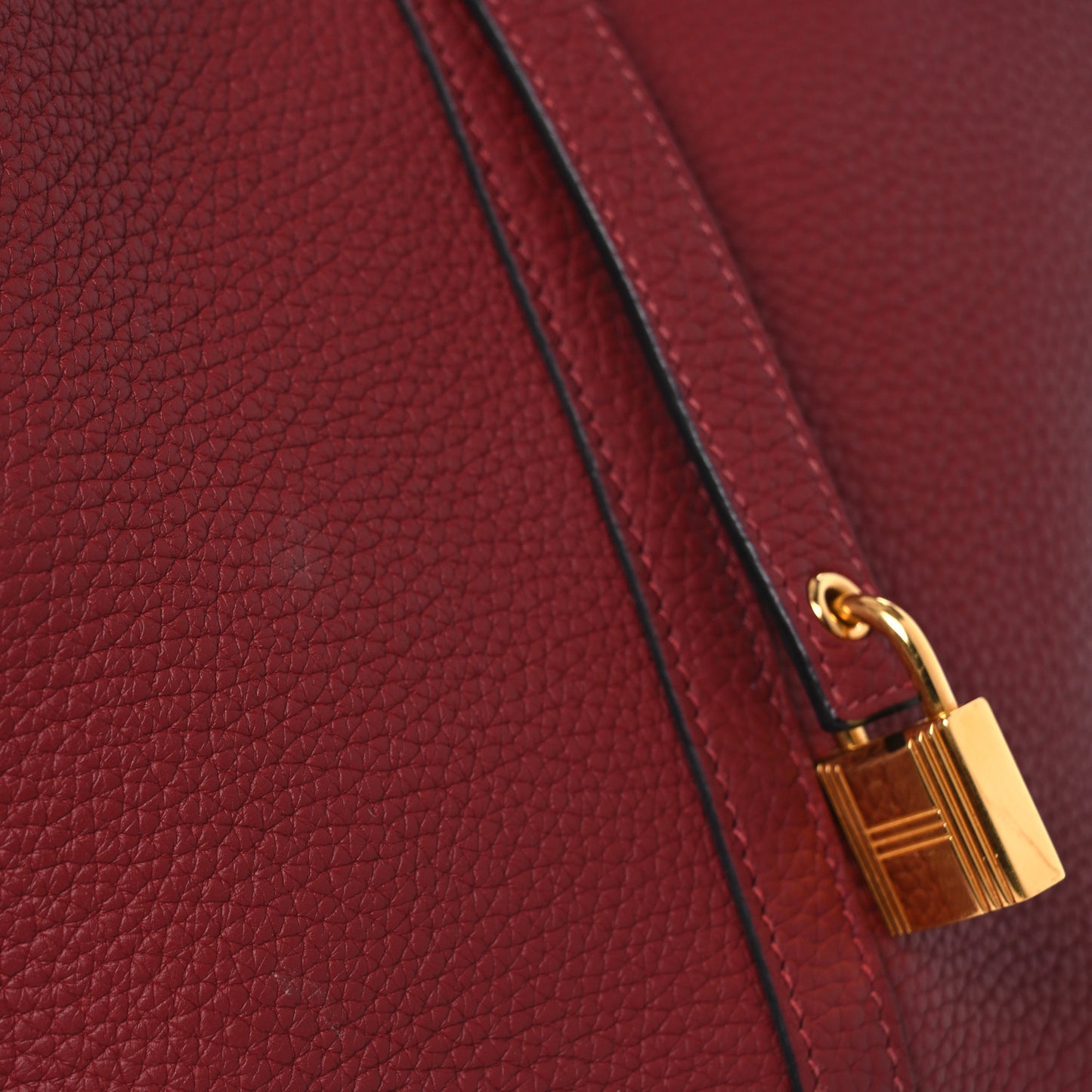 Taurillon Clemence Picotin Lock 22 MM Rouge H