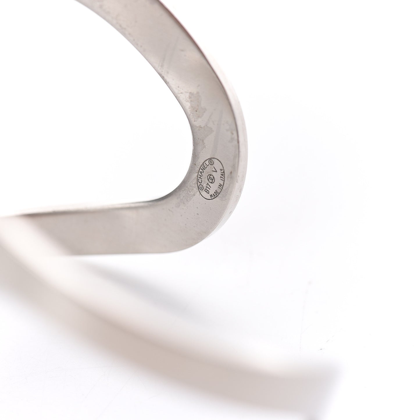 Metal CC Cuff Silver