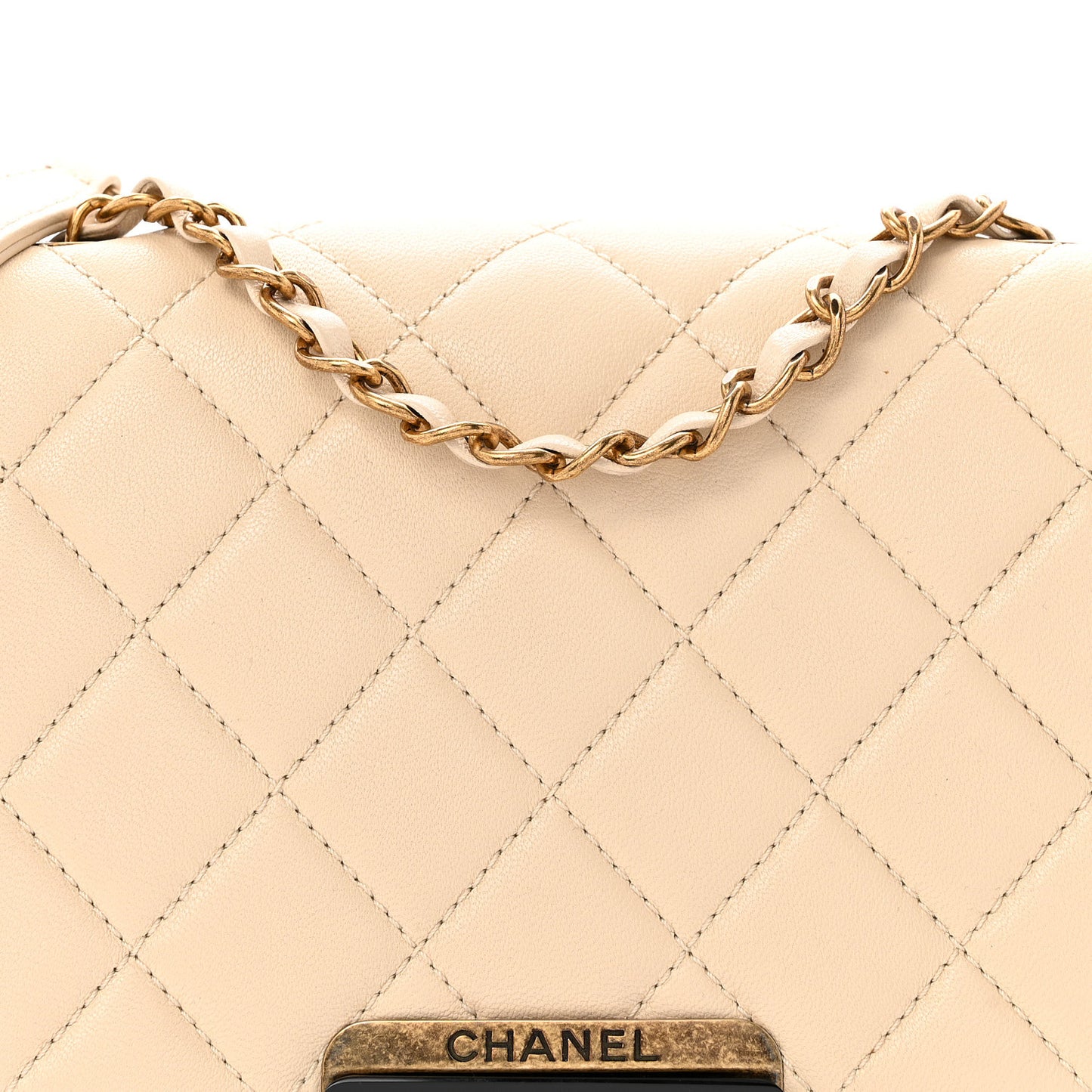 Sheepskin Quilted Large Beauty Lock Flap Beige
